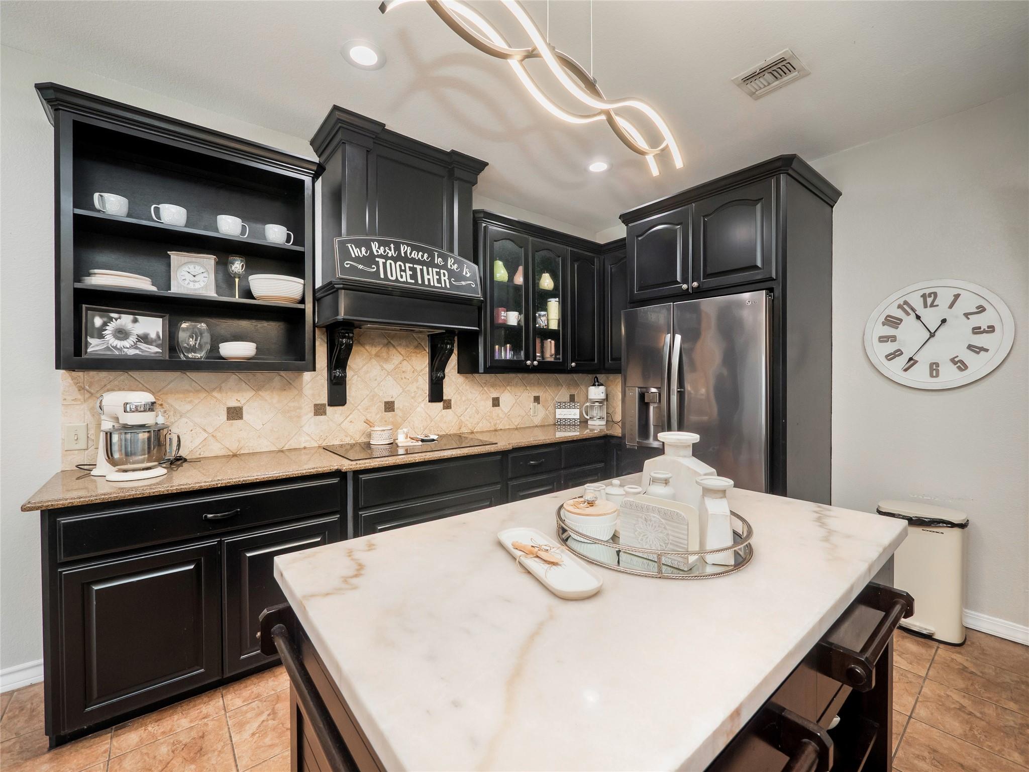 1474 Old McMahan Rd, Lockhart, TX 78644