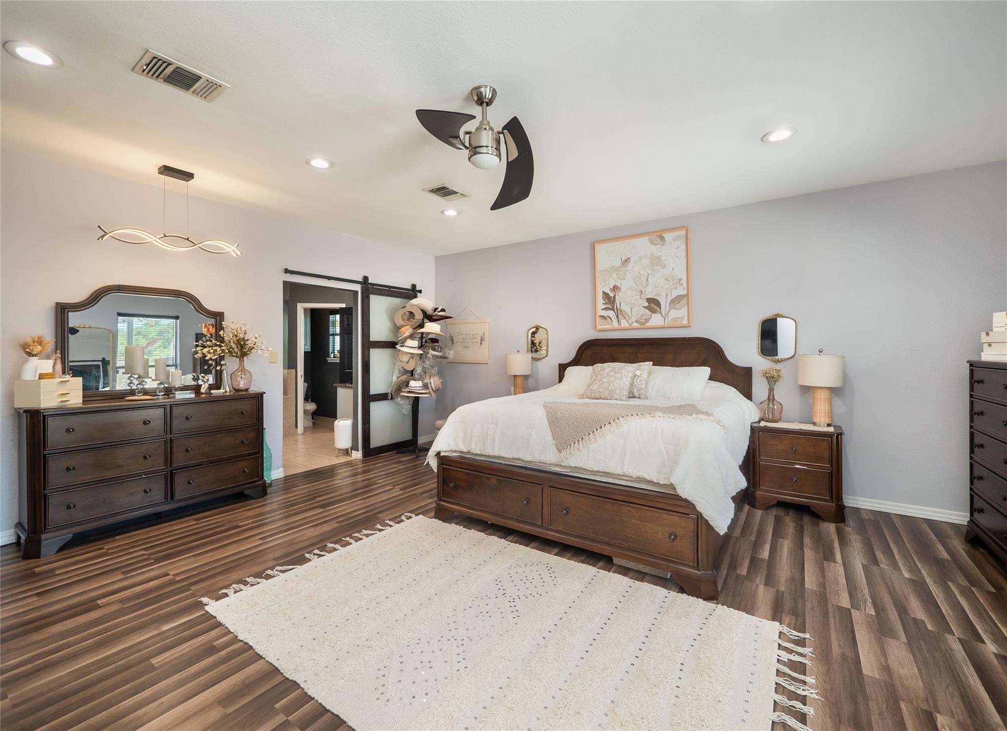 1474 Old McMahan Rd, Lockhart, TX 78644