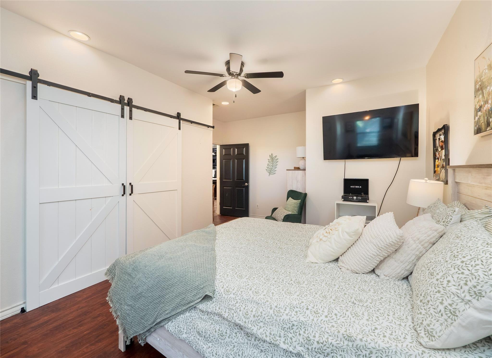 1474 Old McMahan Rd, Lockhart, TX 78644