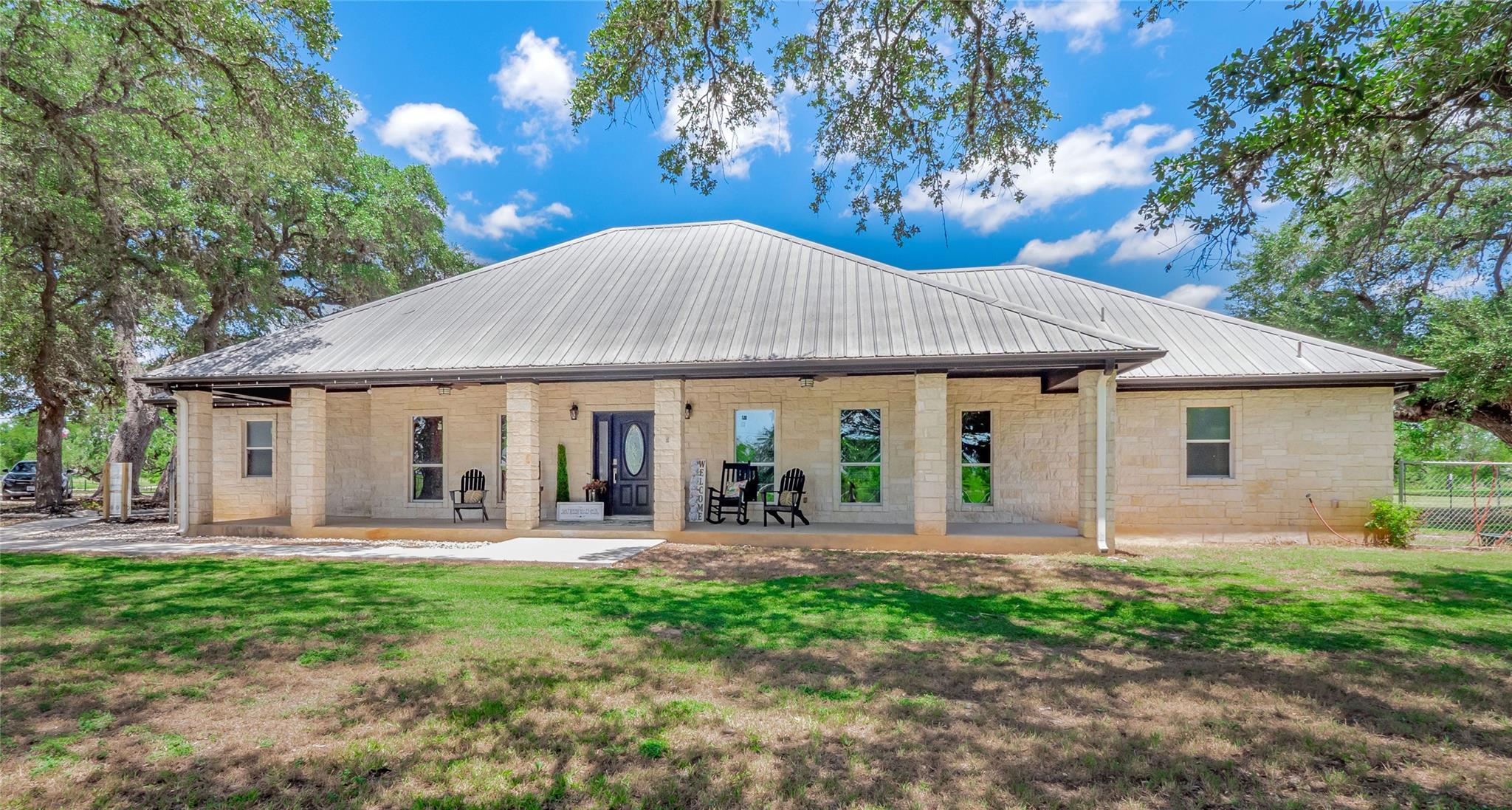 1474 Old McMahan Rd, Lockhart, TX 78644