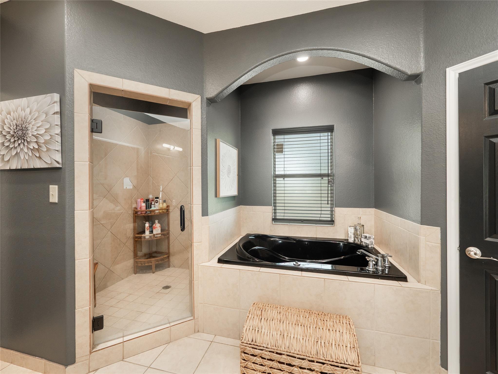 1474 Old McMahan Rd, Lockhart, TX 78644