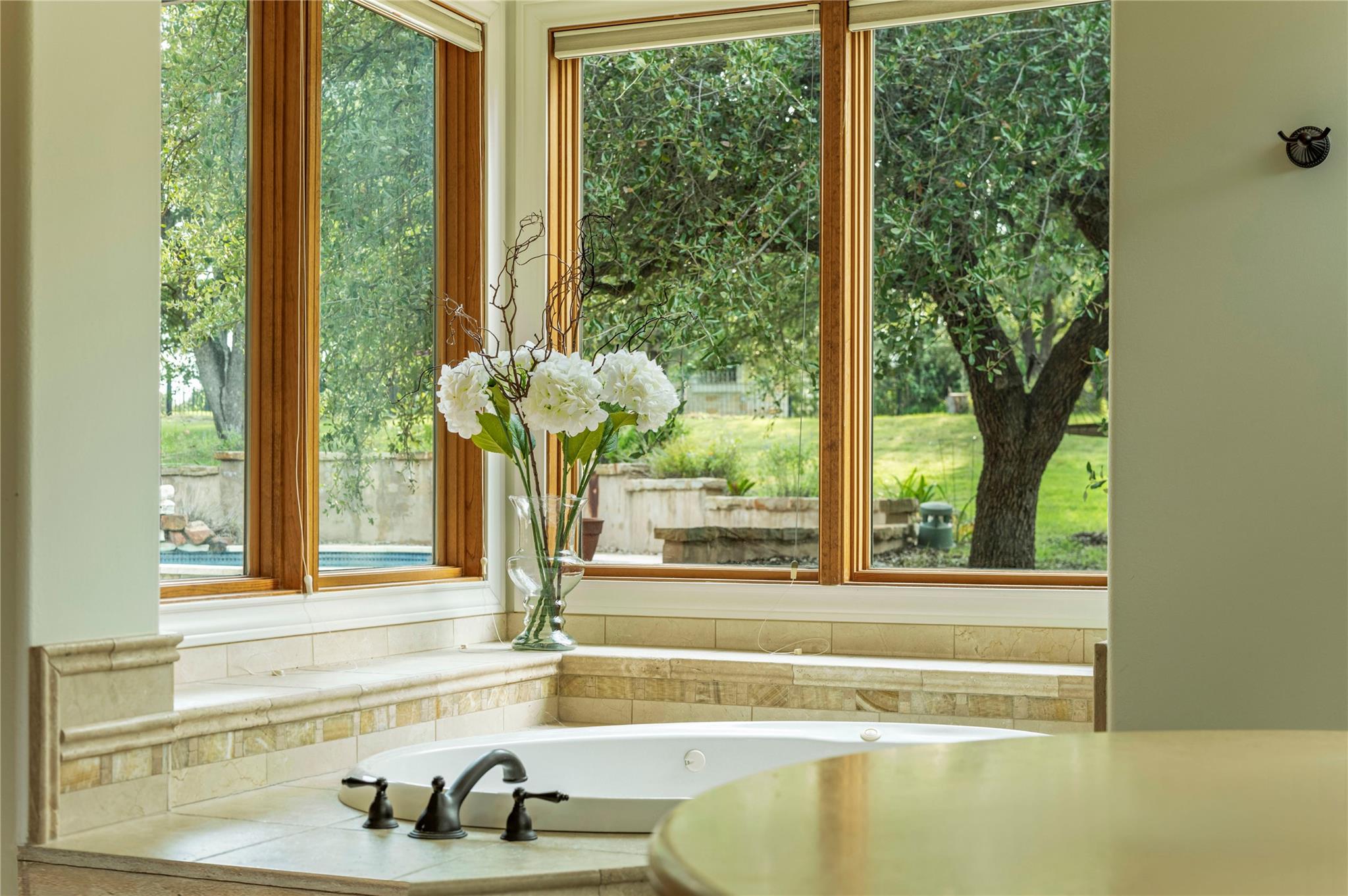 571 Polo Club Dr, Austin, TX 78737