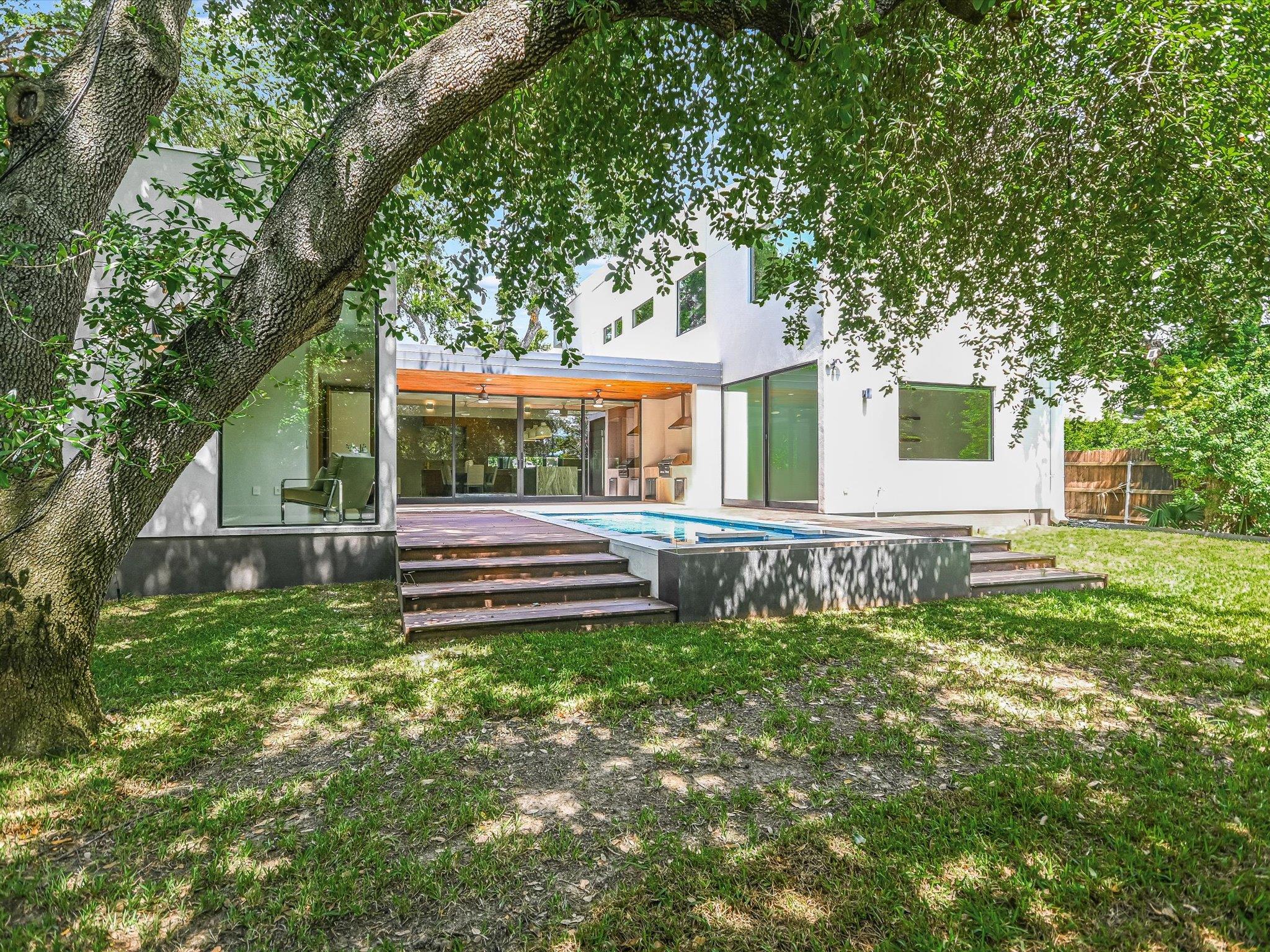 1601 Barn Swallow Dr, Austin, TX 78746