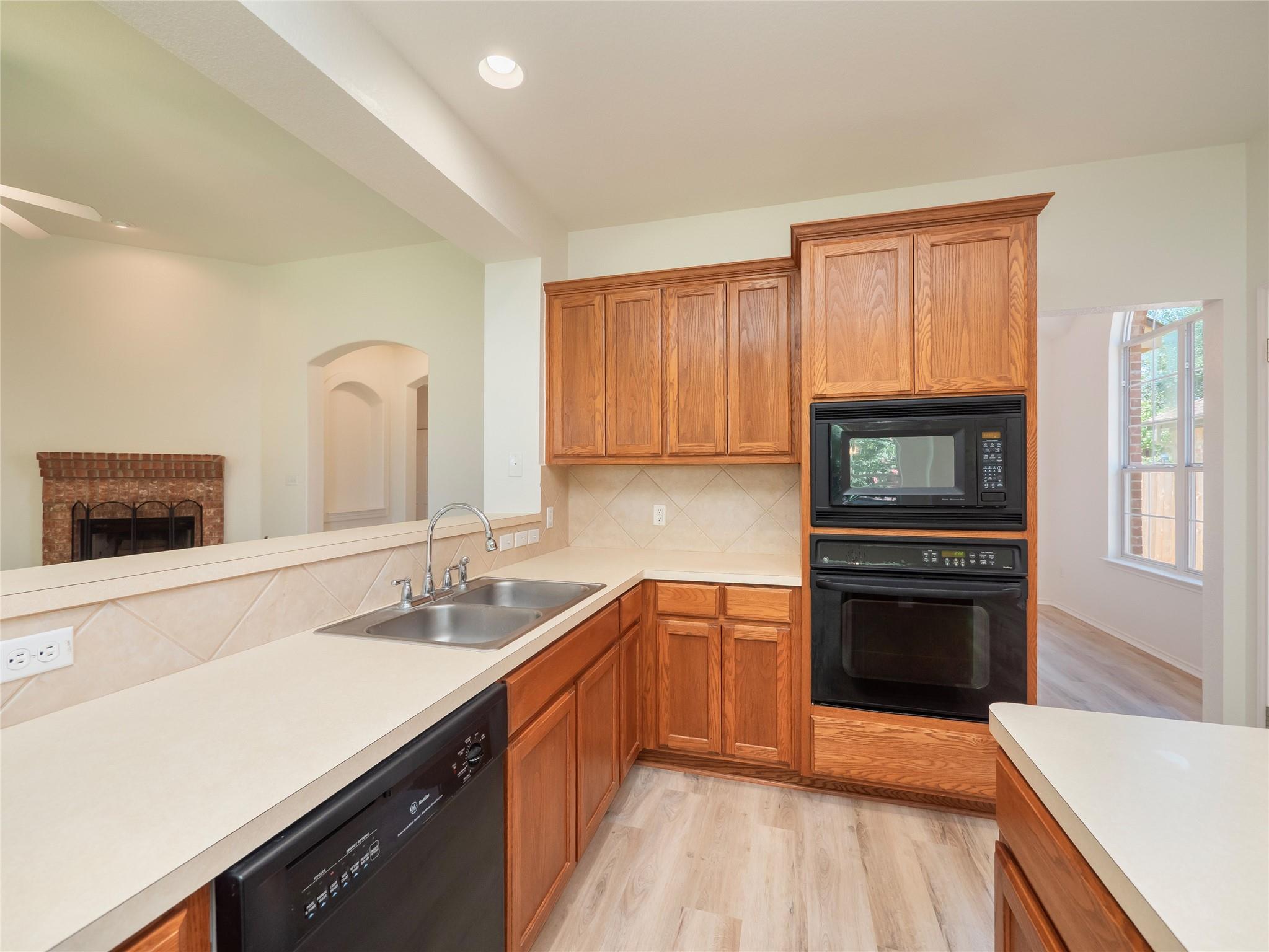 134 Retama Dr, Georgetown, TX 78626