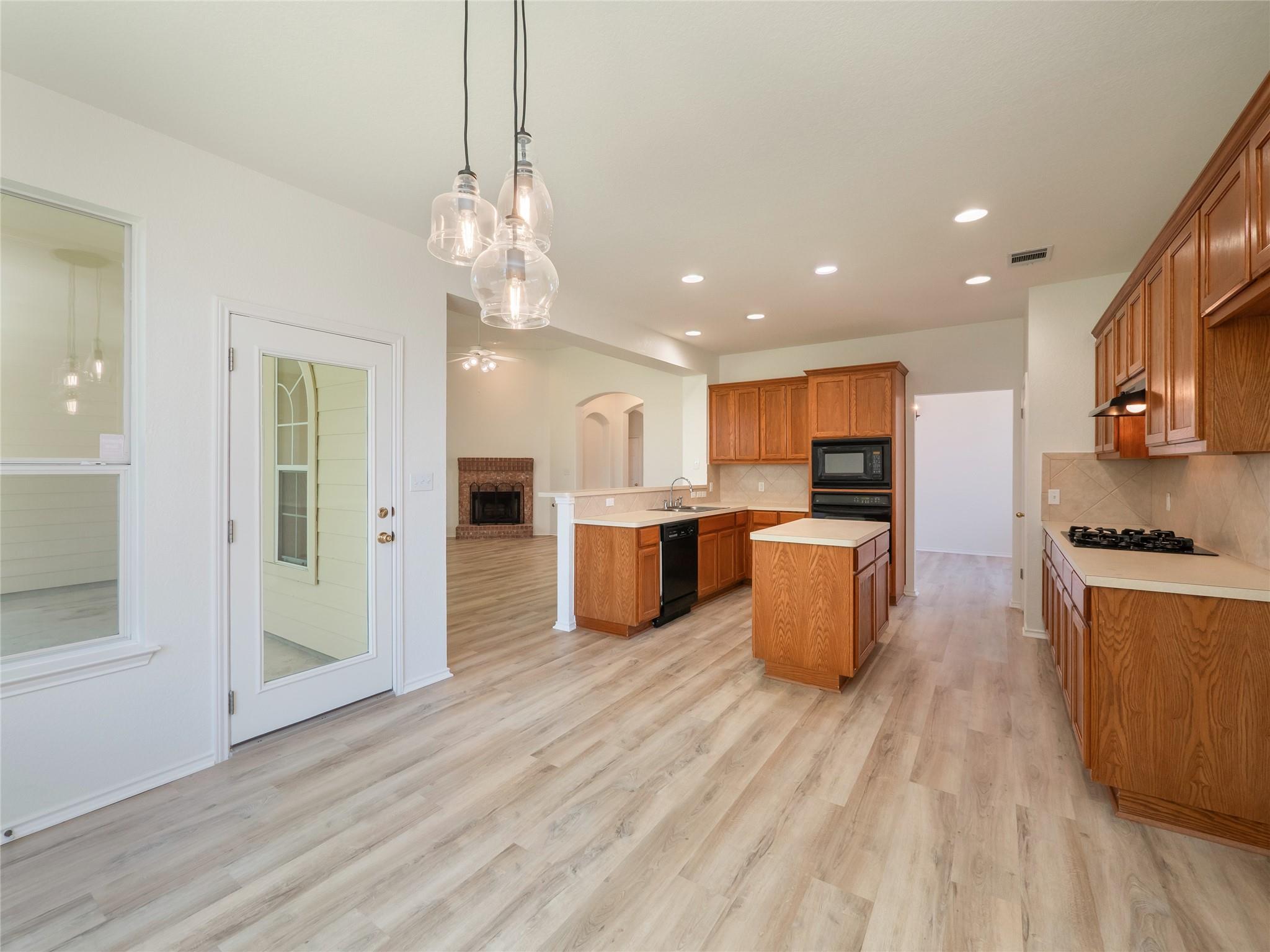 134 Retama Dr, Georgetown, TX 78626