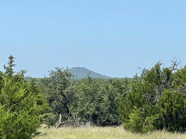 221 W Rolling Oaks Dr, Goldthwaite, TX 76844