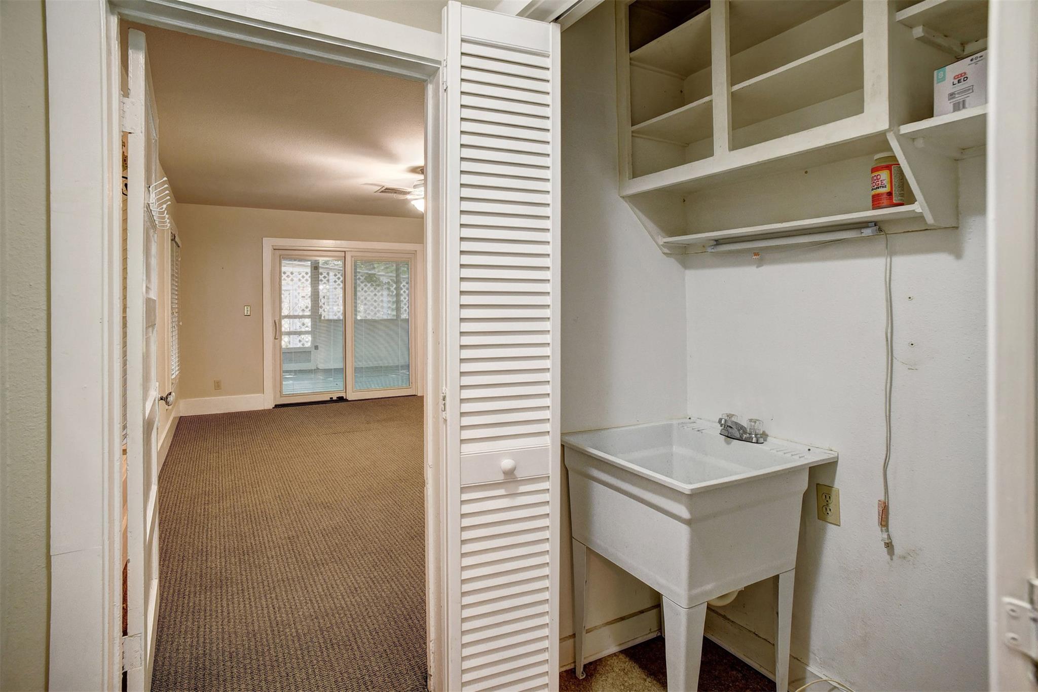 602 Mills St, Smithville, TX 78957