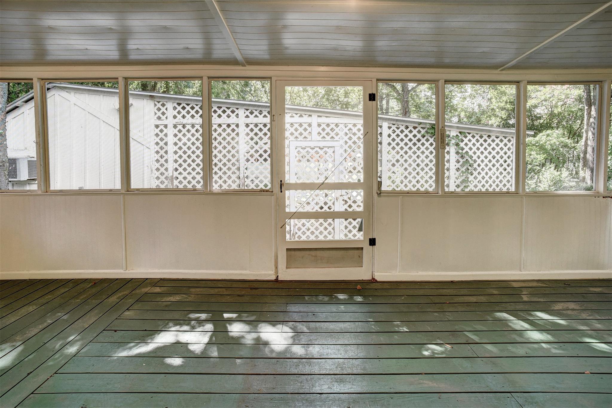 602 Mills St, Smithville, TX 78957