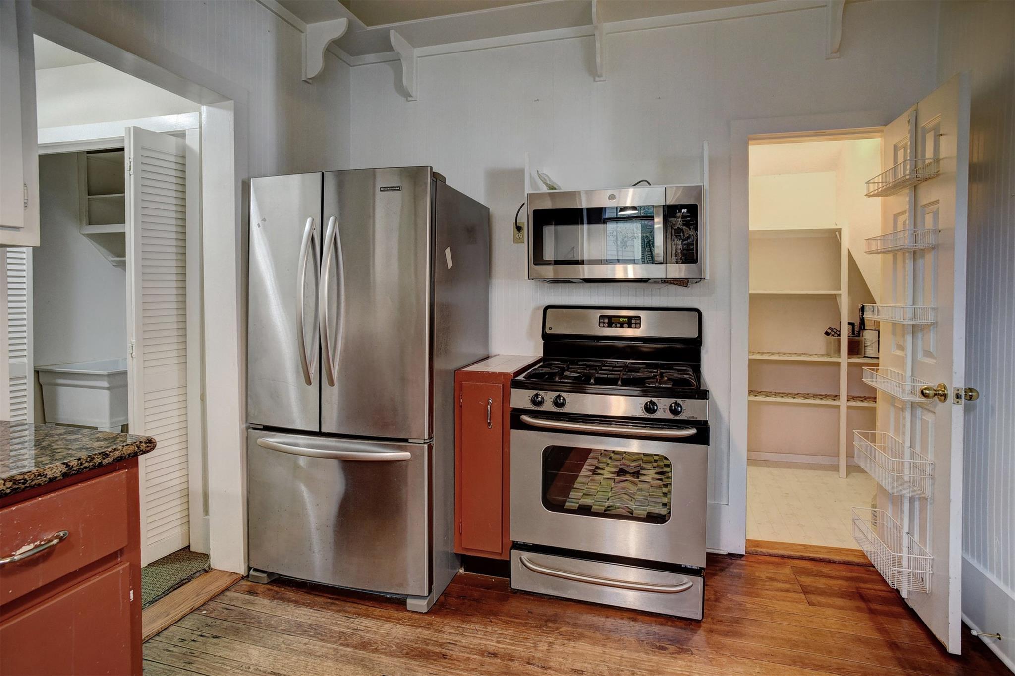 602 Mills St, Smithville, TX 78957