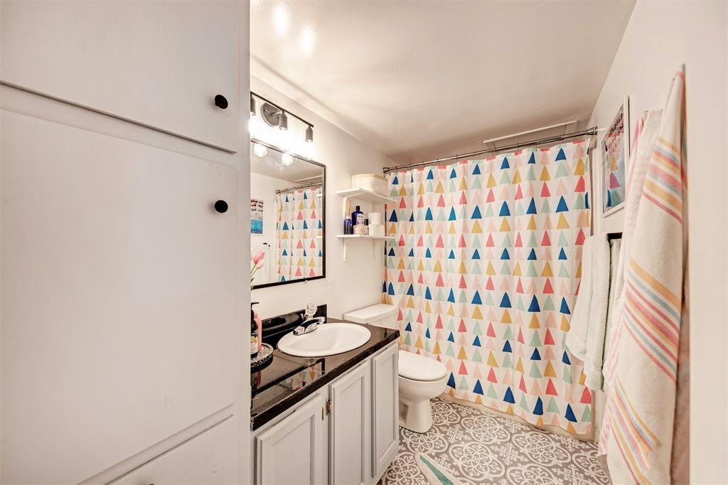 1000 W 26th St # 115, Austin, TX 78705