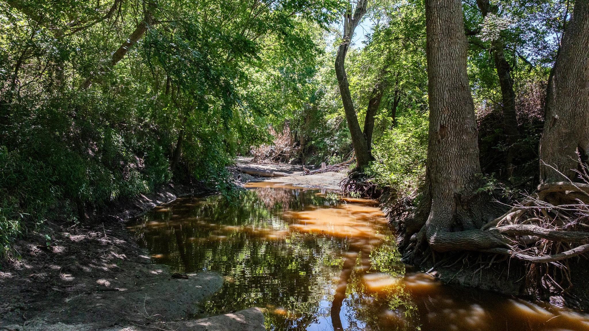 1119 Wolters Rd, Schulenburg, TX 78956