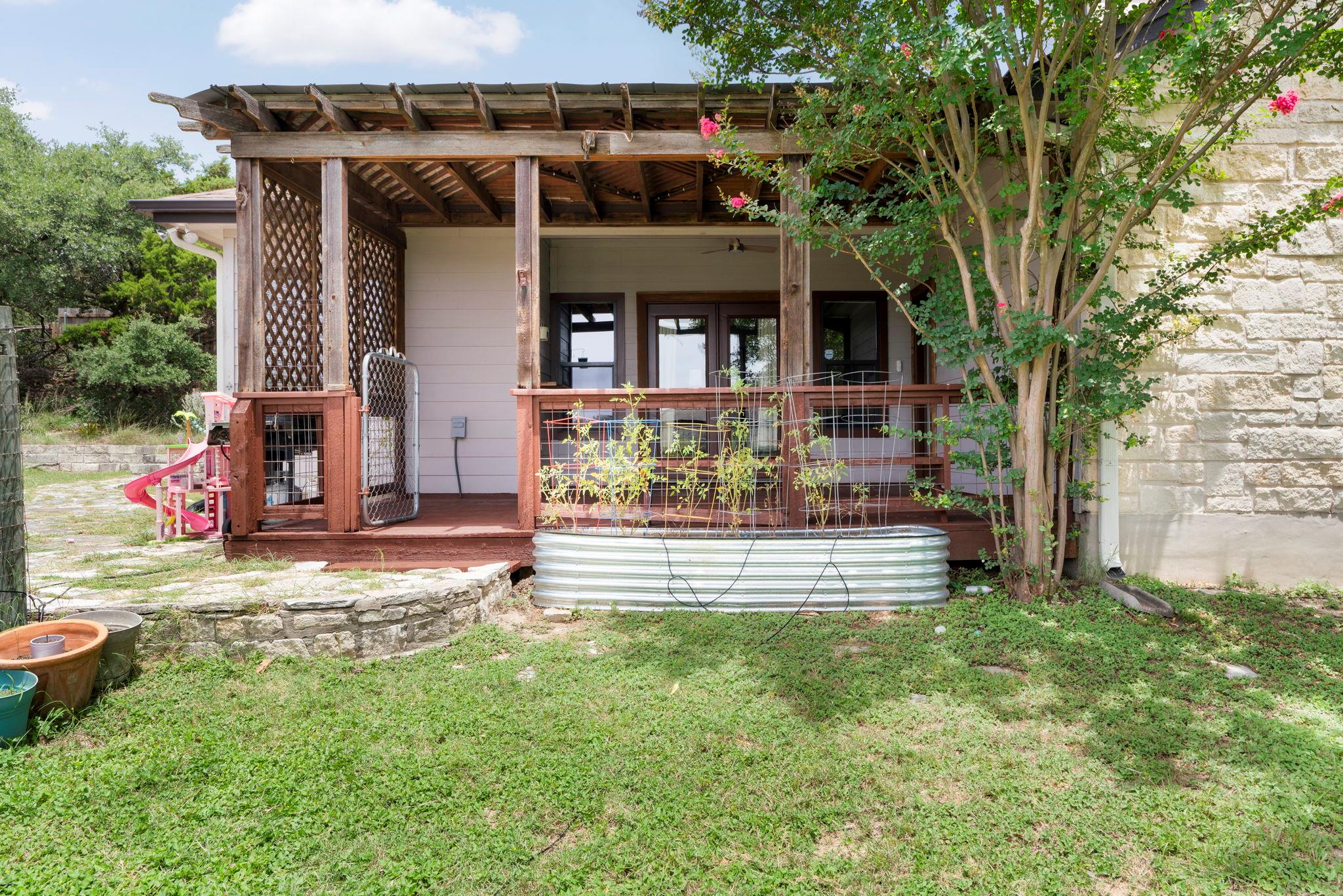 10105 Twin Lake Loop, Dripping Springs, TX 78620