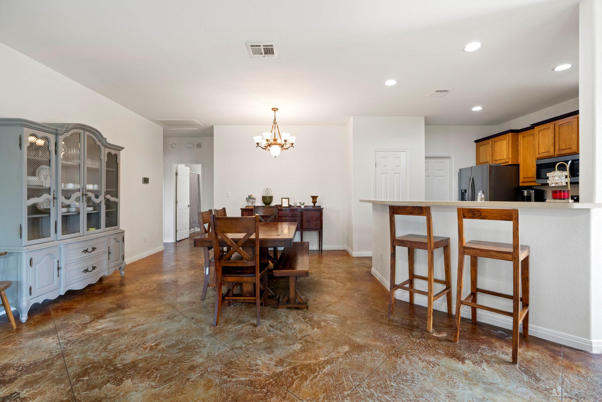 10105 Twin Lake Loop, Dripping Springs, TX 78620