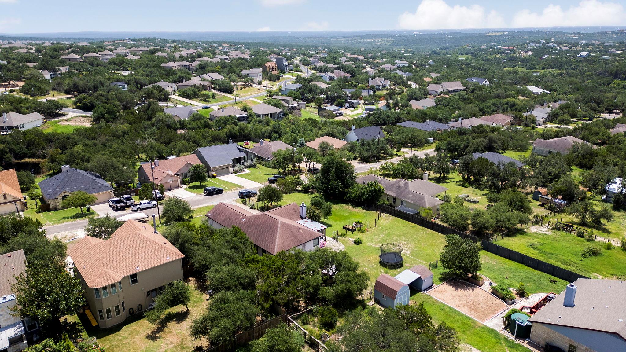 10105 Twin Lake Loop, Dripping Springs, TX 78620