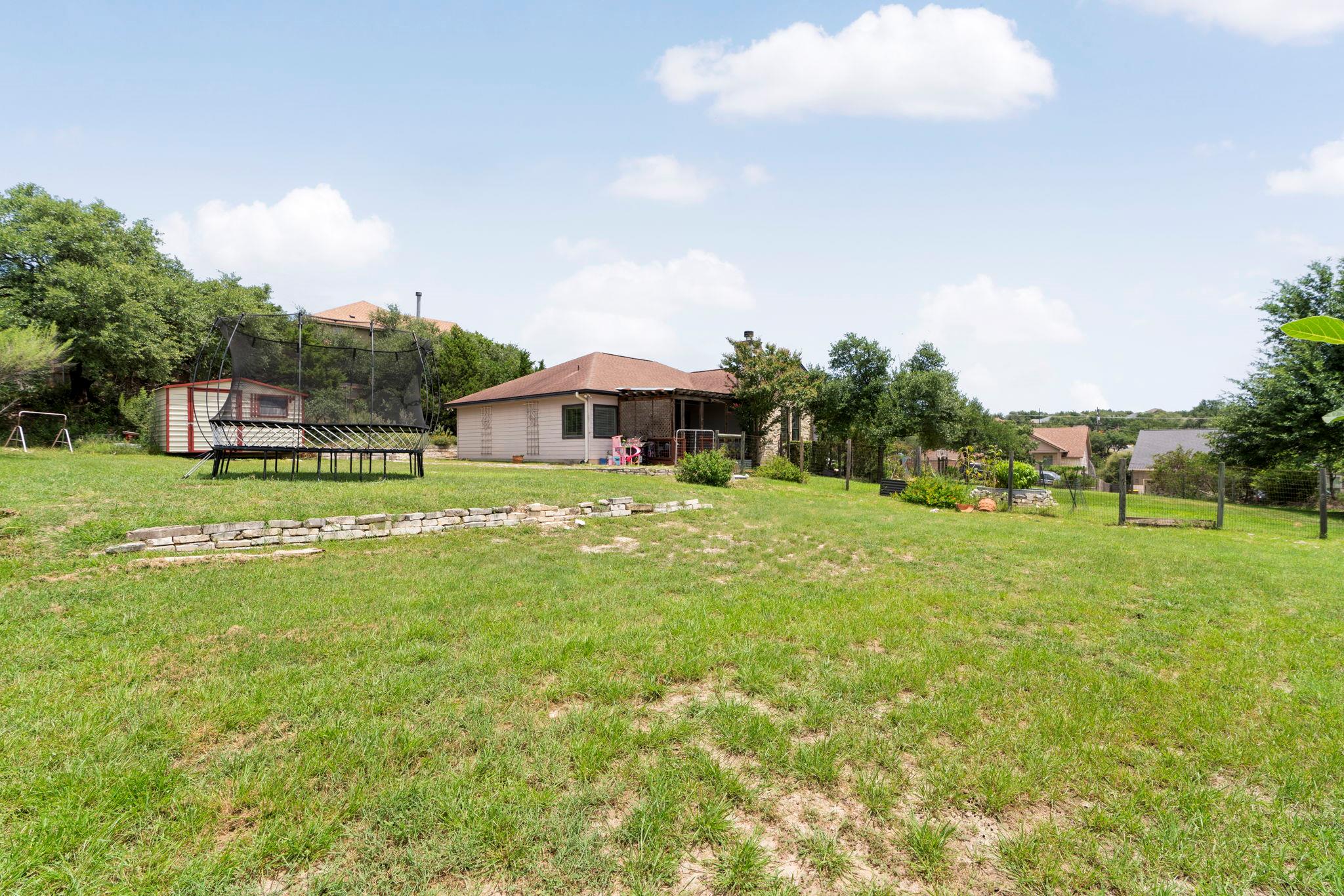10105 Twin Lake Loop, Dripping Springs, TX 78620
