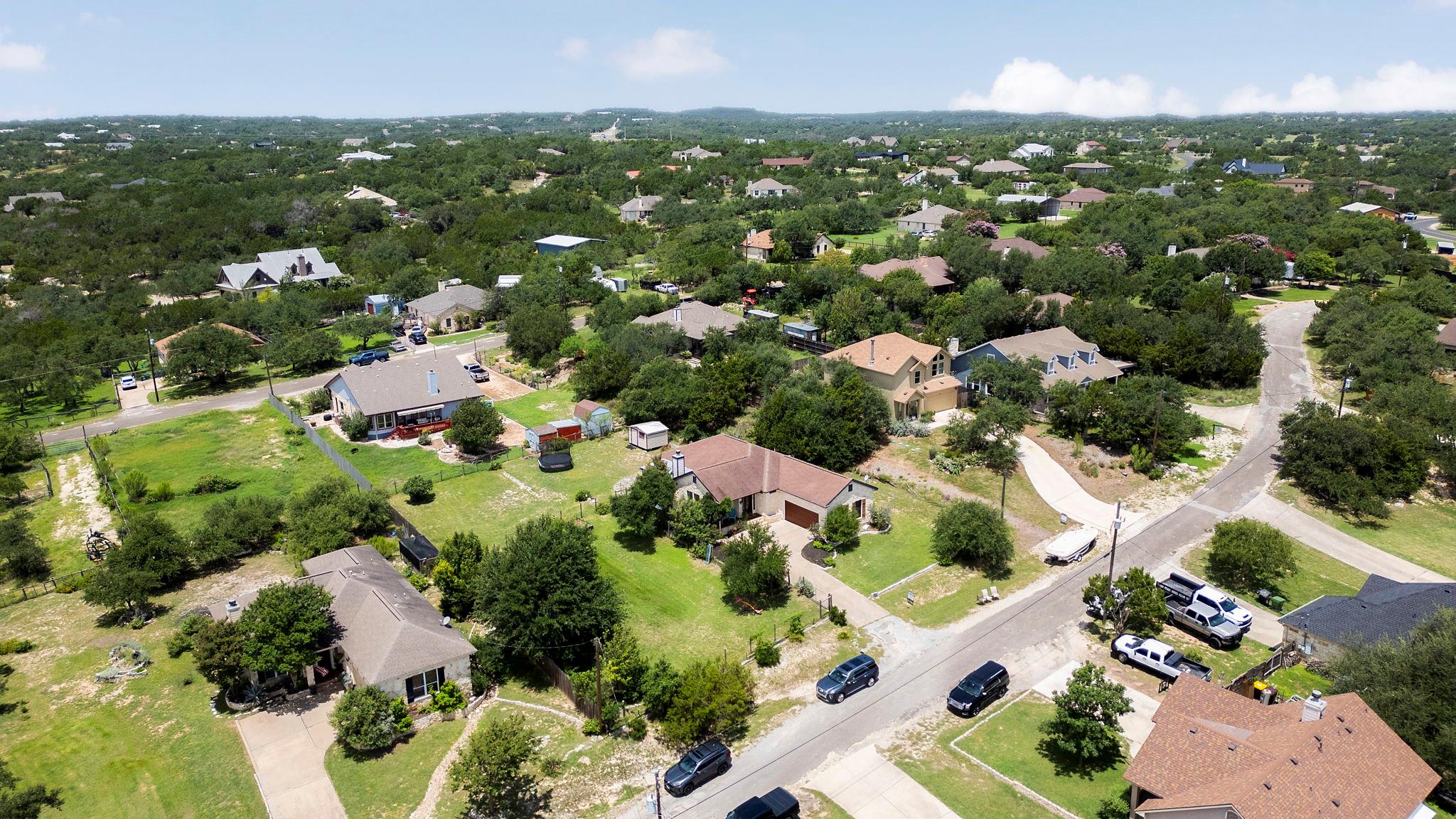 10105 Twin Lake Loop, Dripping Springs, TX 78620