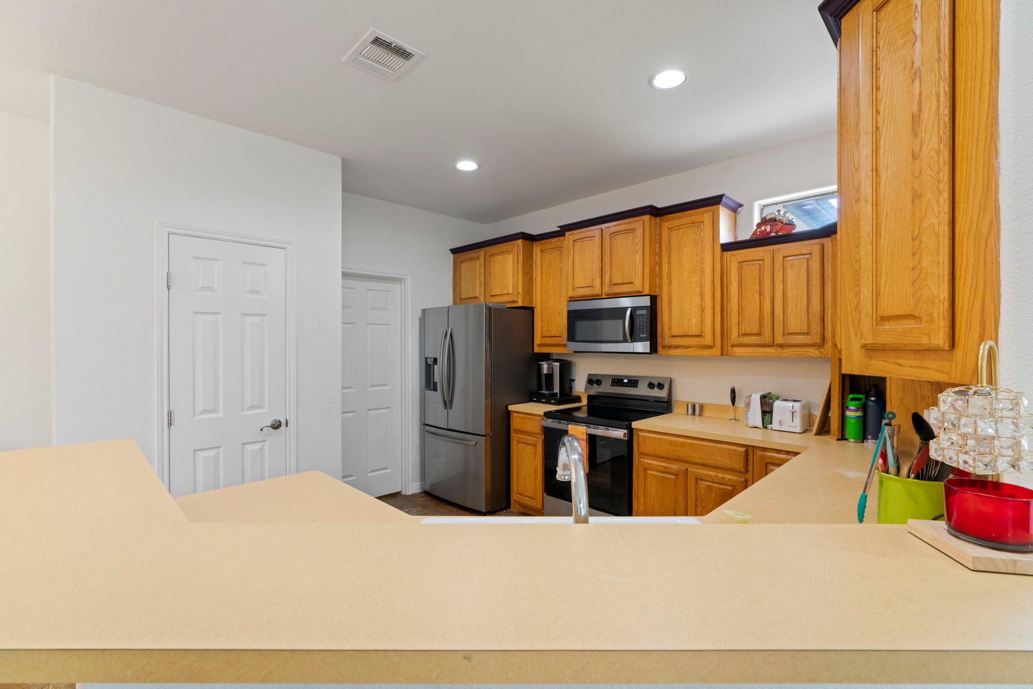 10105 Twin Lake Loop, Dripping Springs, TX 78620