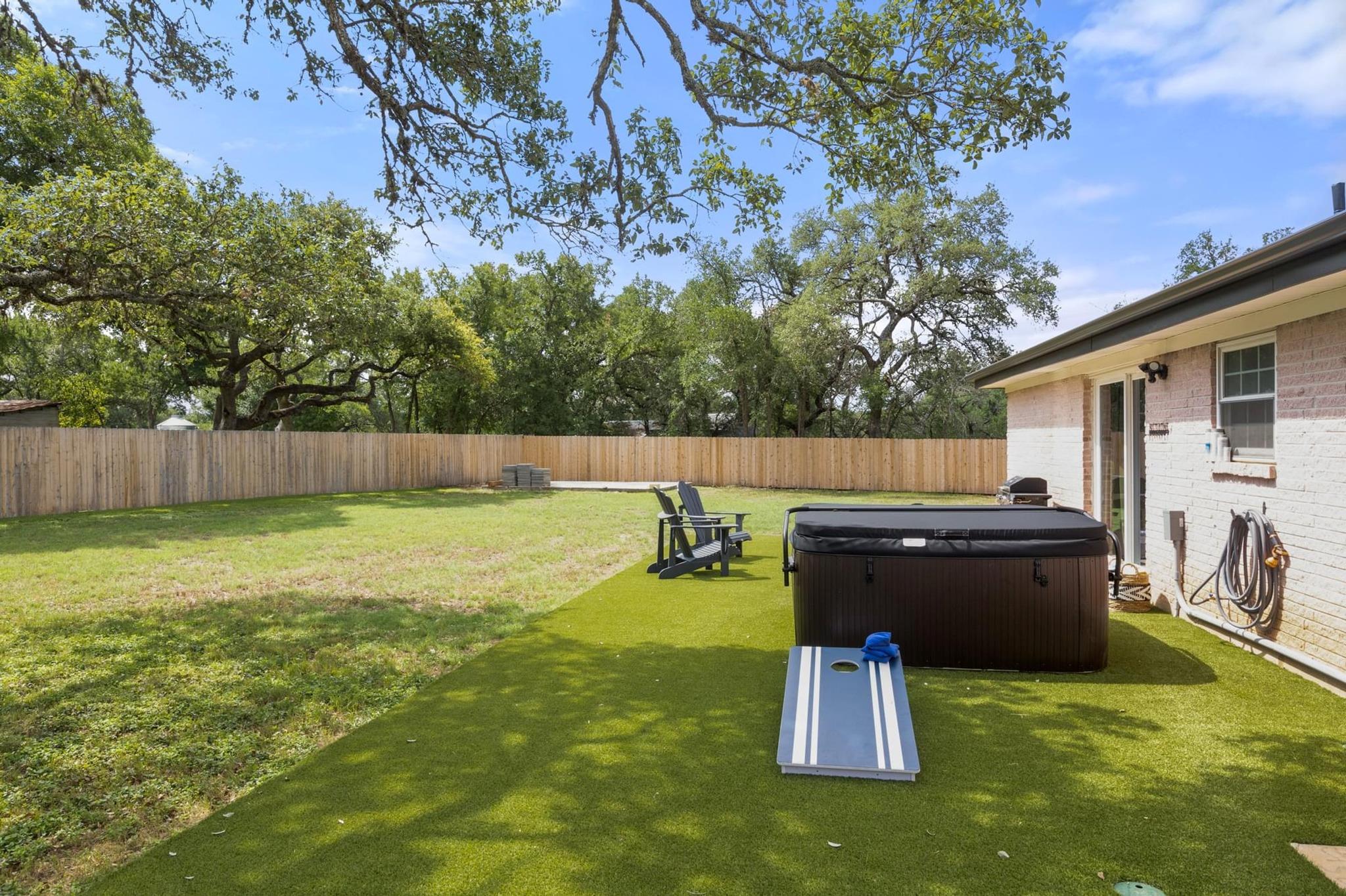 219 S Bluff St, Dripping Springs, TX 78620