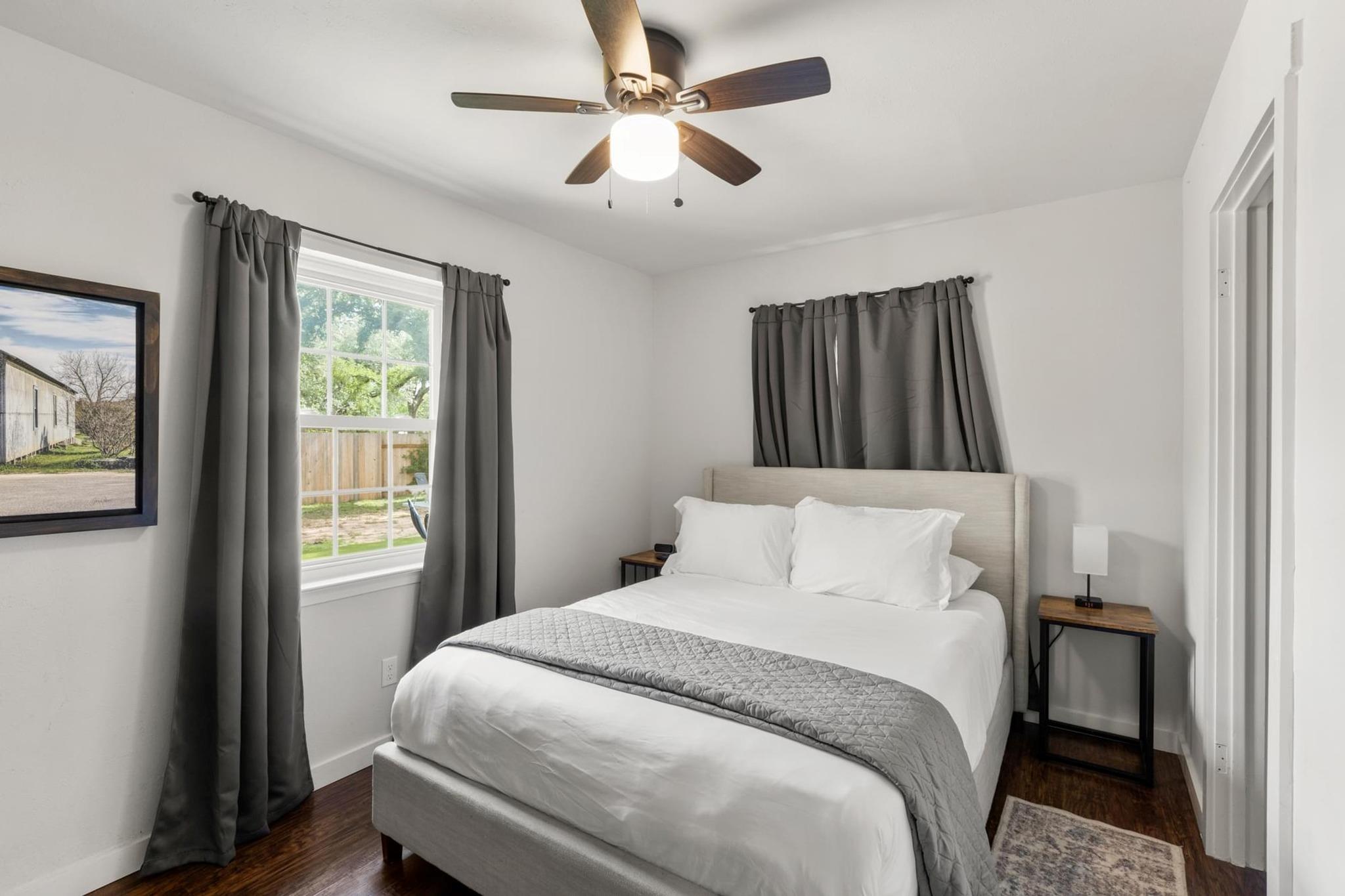 219 S Bluff St, Dripping Springs, TX 78620