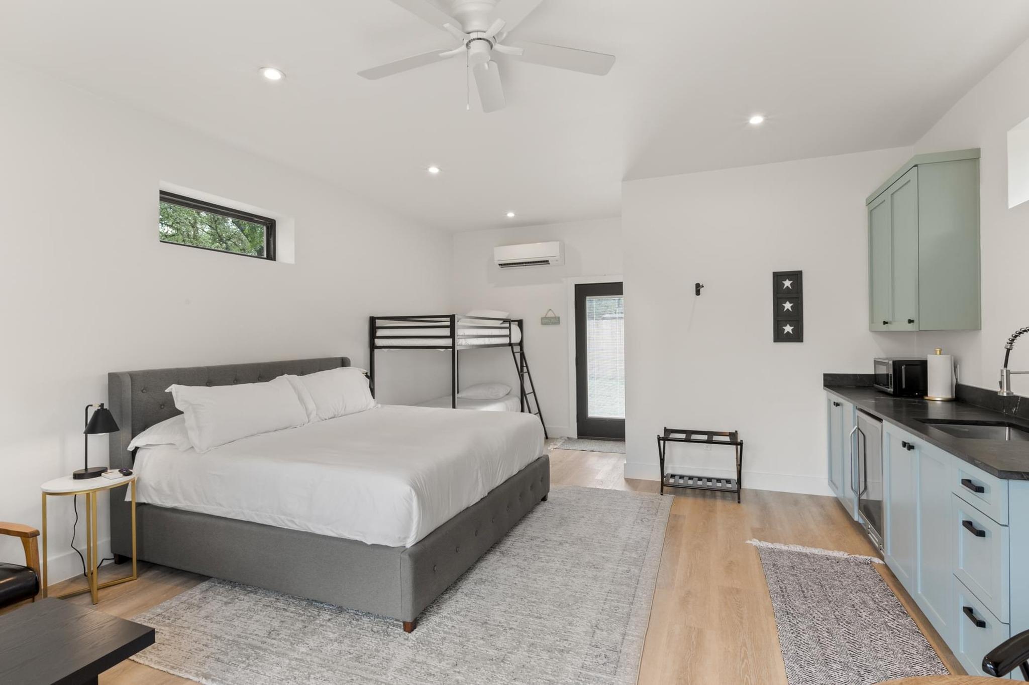 219 S Bluff St, Dripping Springs, TX 78620