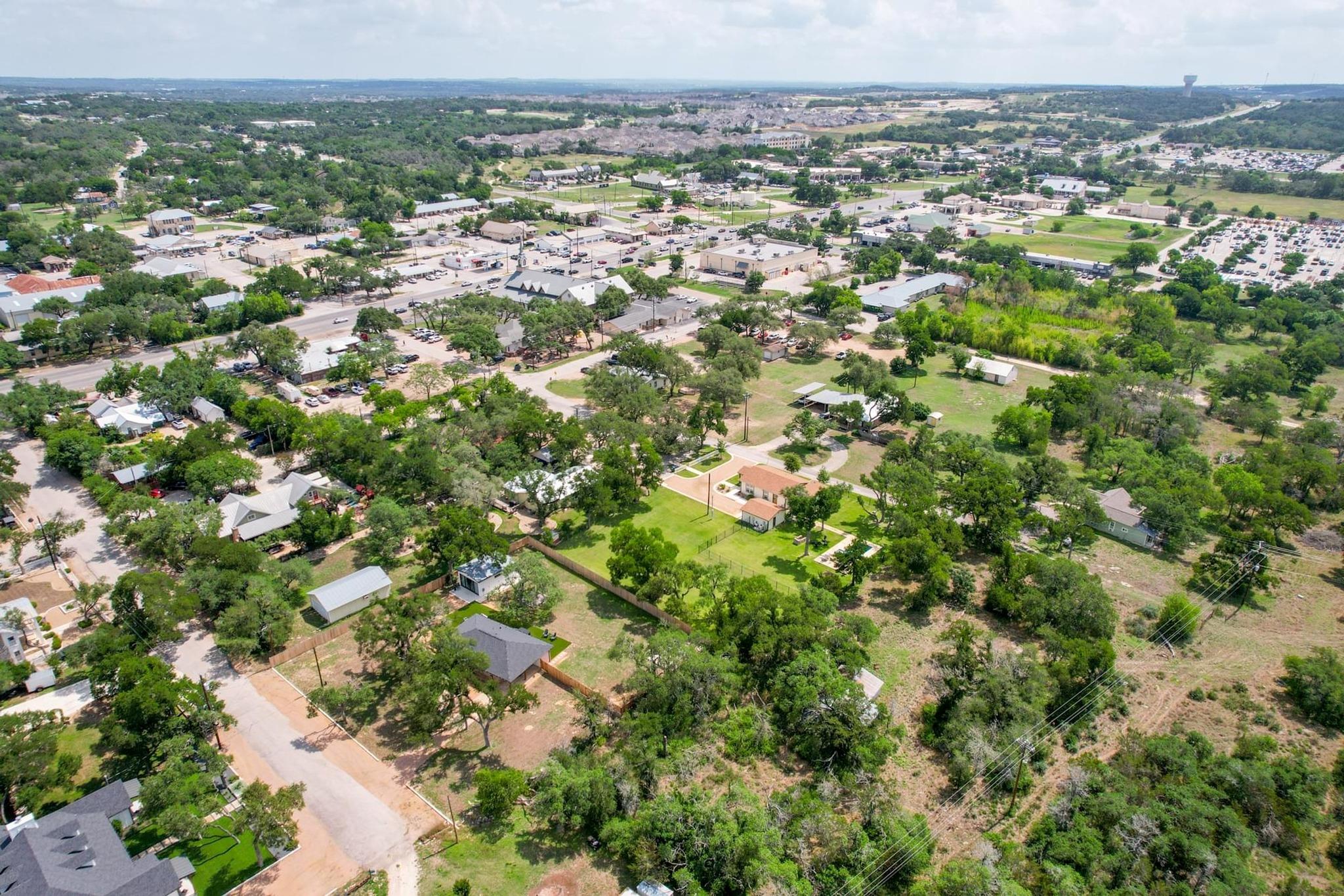 219 S Bluff St, Dripping Springs, TX 78620