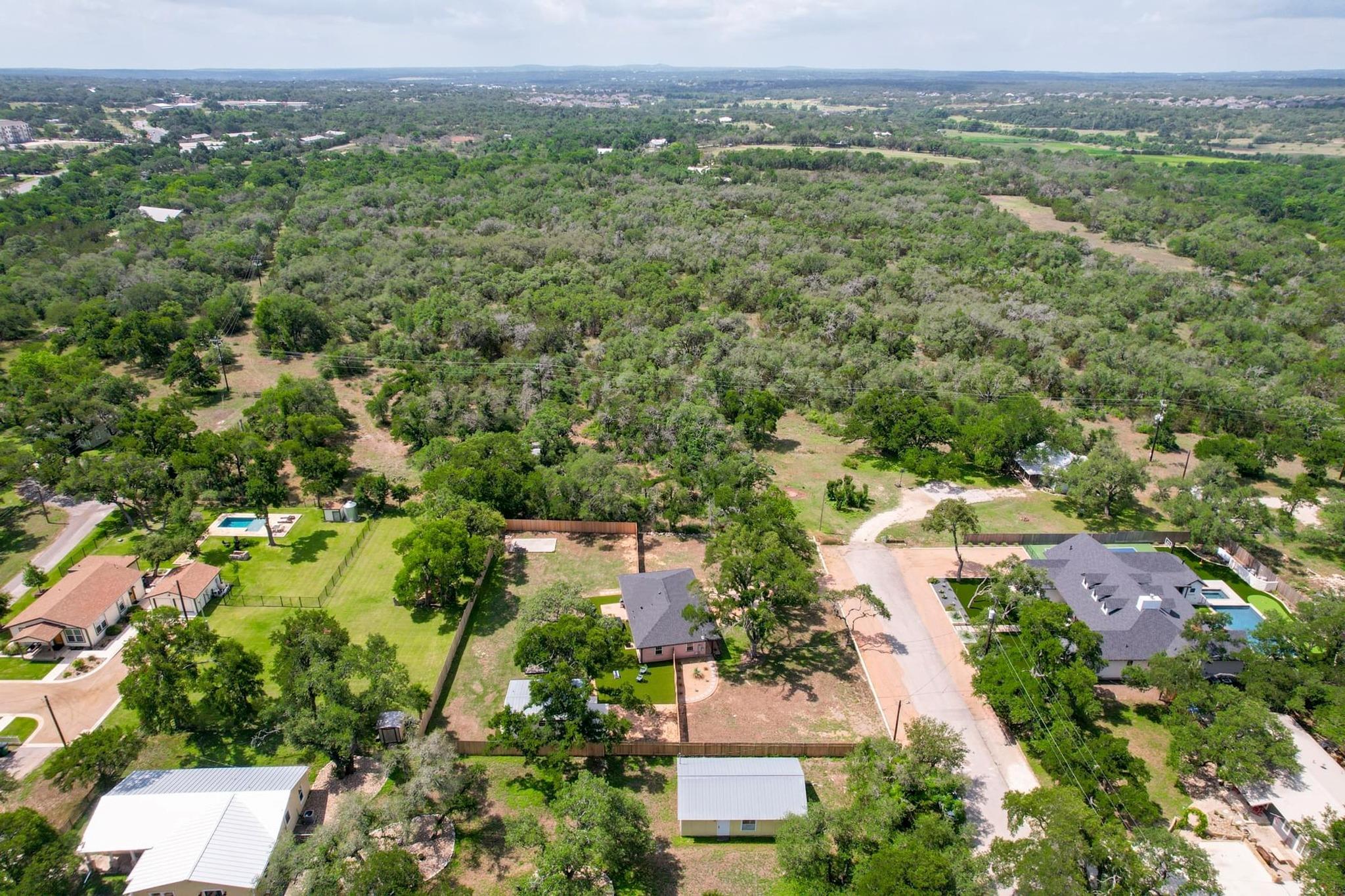 219 S Bluff St, Dripping Springs, TX 78620