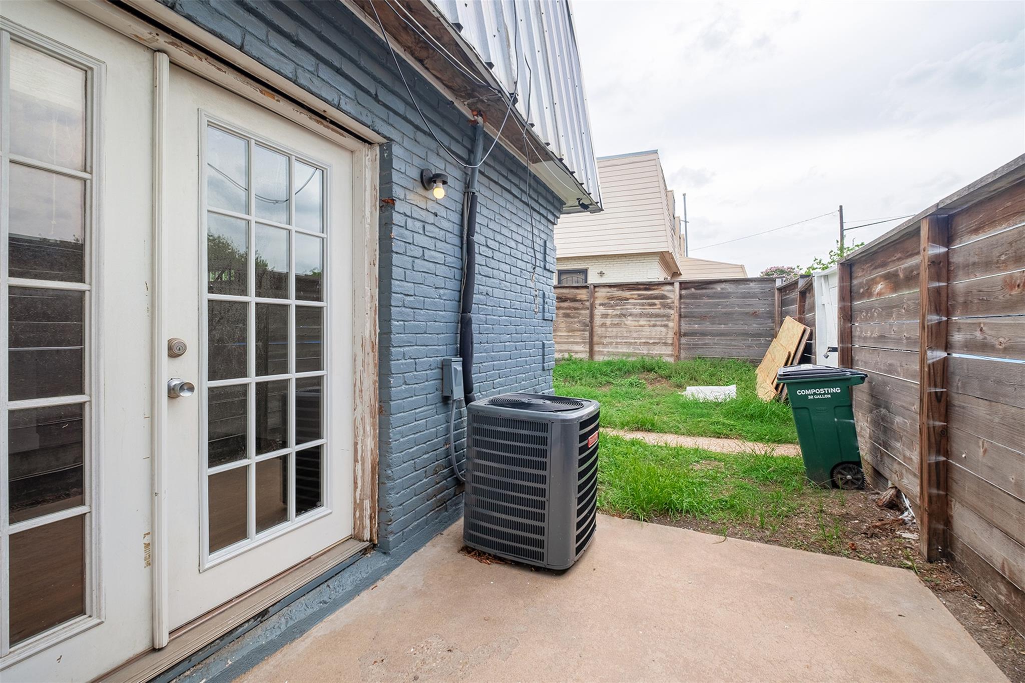 2217 Mission Hill Dr # A, Austin, TX 78741