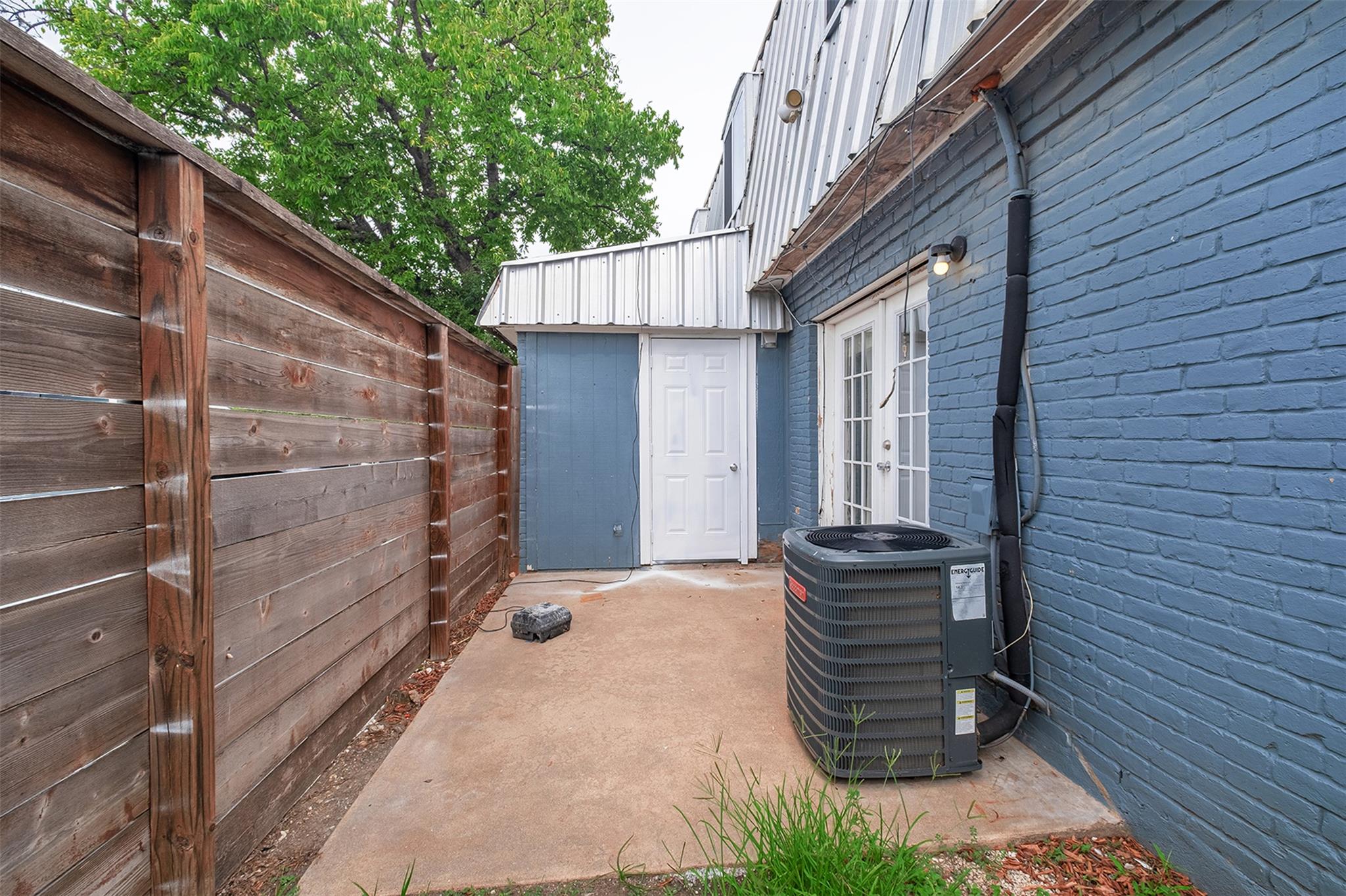 2217 Mission Hill Dr # A, Austin, TX 78741