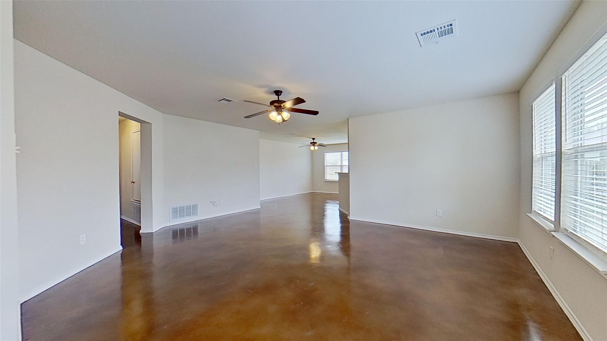 126 Sylvan St, Hutto, TX 78634