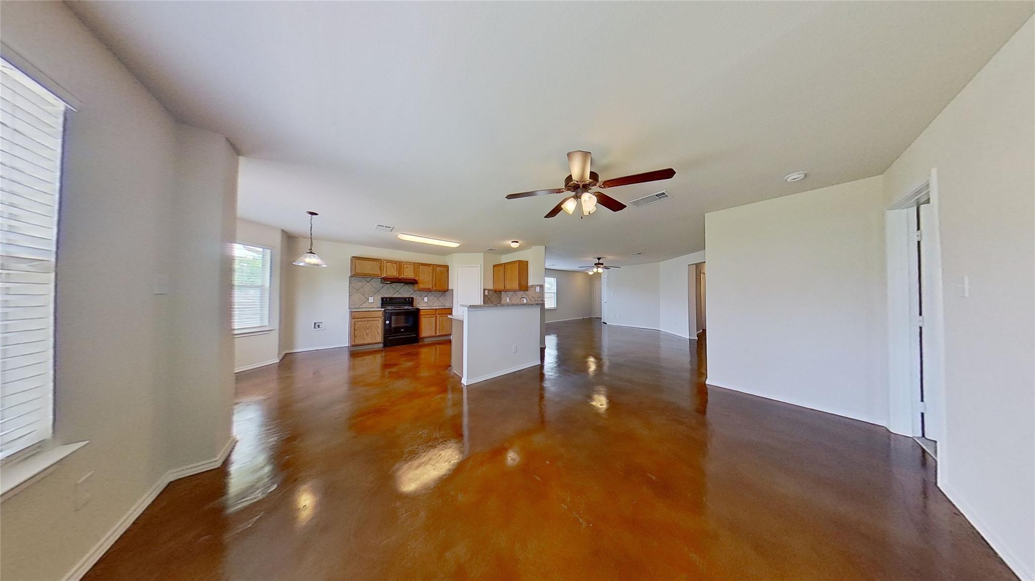 126 Sylvan St, Hutto, TX 78634