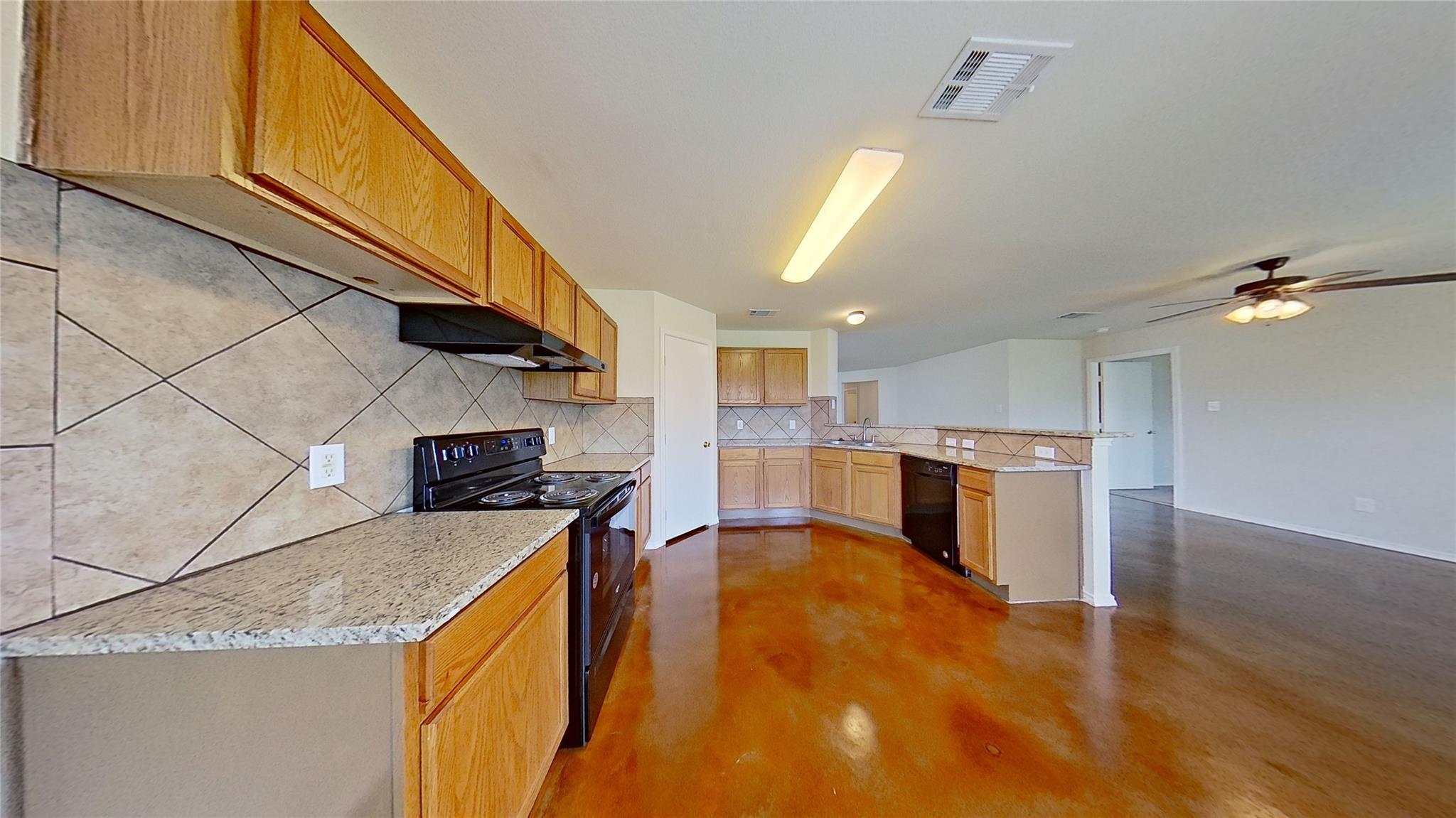 126 Sylvan St, Hutto, TX 78634