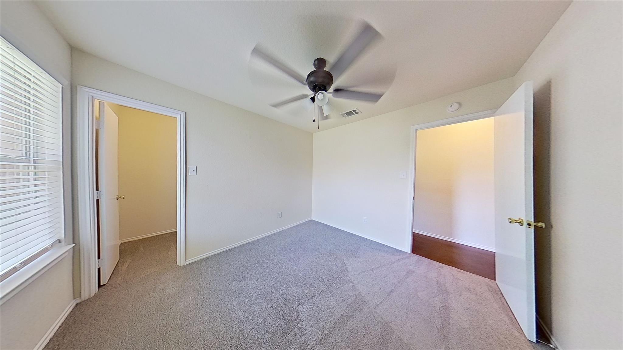 126 Sylvan St, Hutto, TX 78634