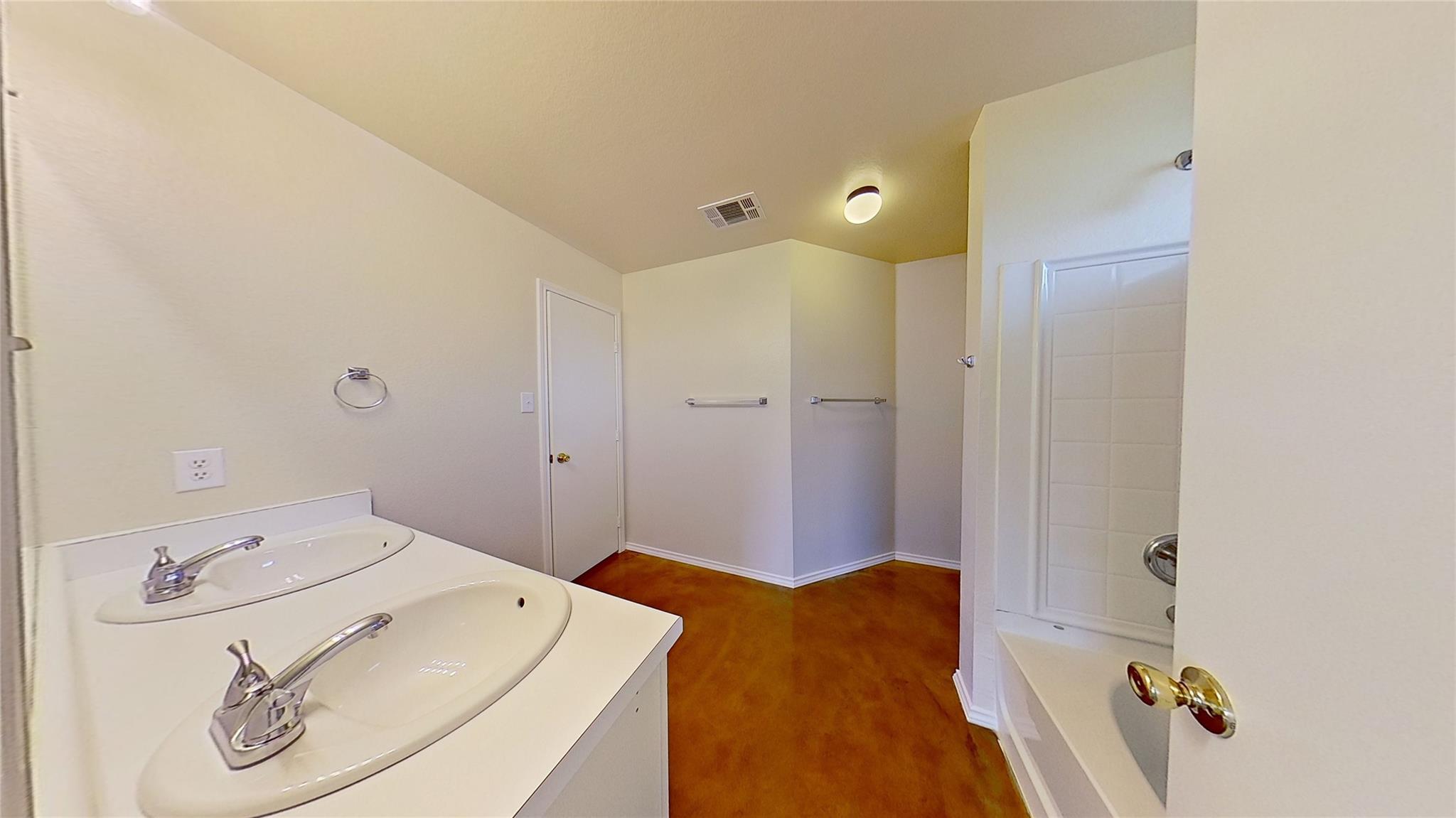 126 Sylvan St, Hutto, TX 78634