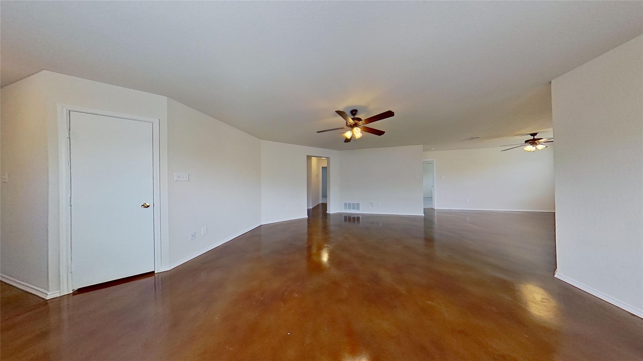 126 Sylvan St, Hutto, TX 78634