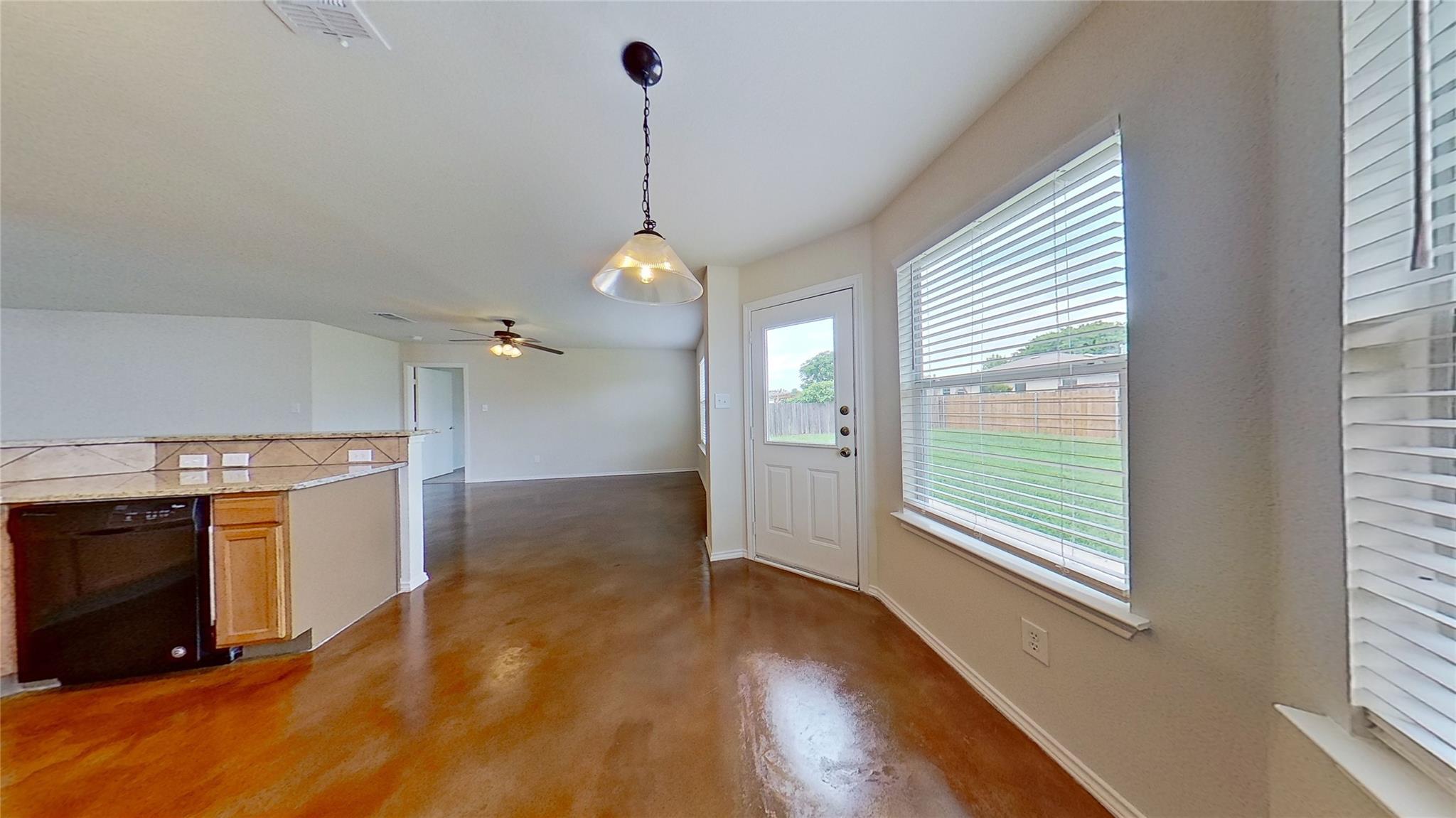 126 Sylvan St, Hutto, TX 78634