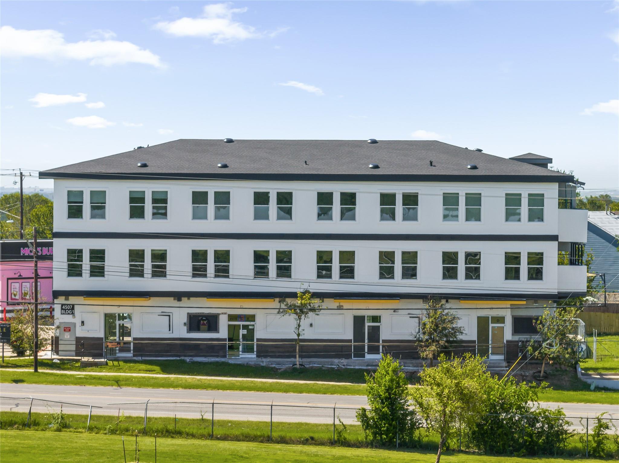 4507 E Martin Luther King Junior Blvd # 133, Austin, TX 78721