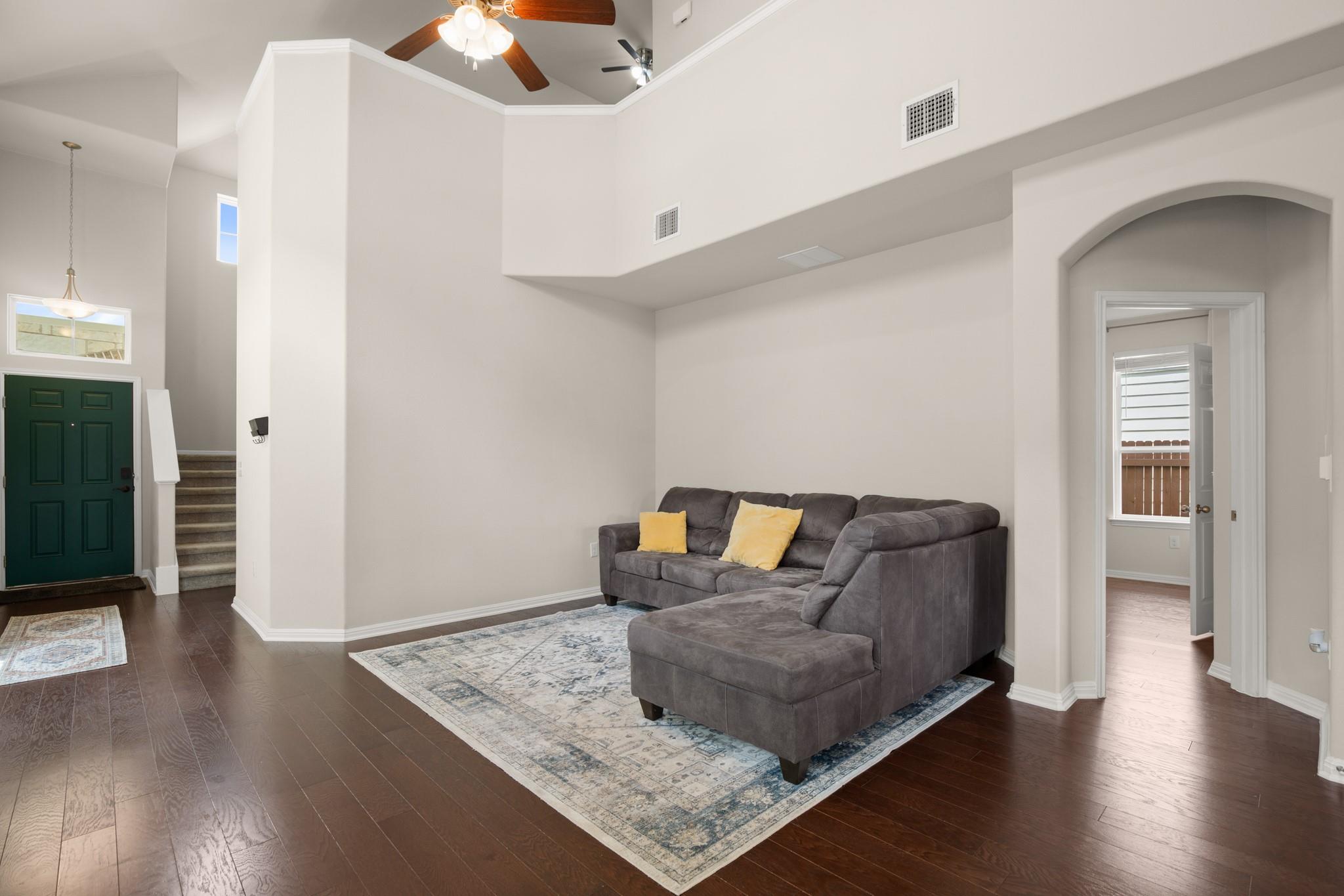 6406 Owl Creek Ln, Austin, TX 78747