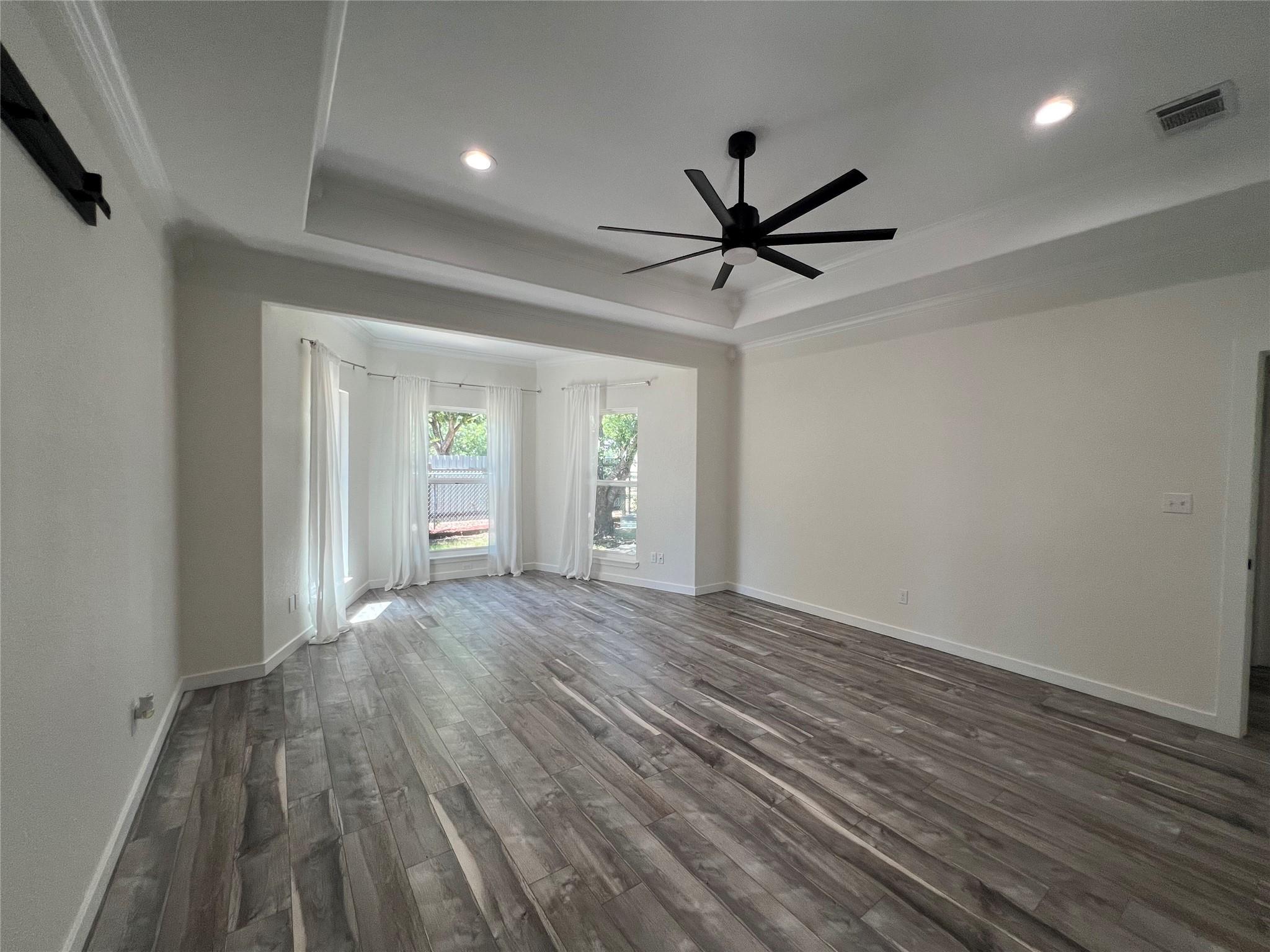 117 Cotton Rows Ln, Taylor, TX 76574