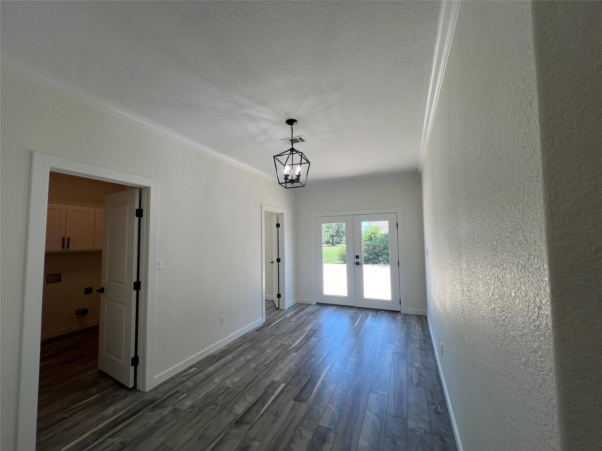 117 Cotton Rows Ln, Taylor, TX 76574