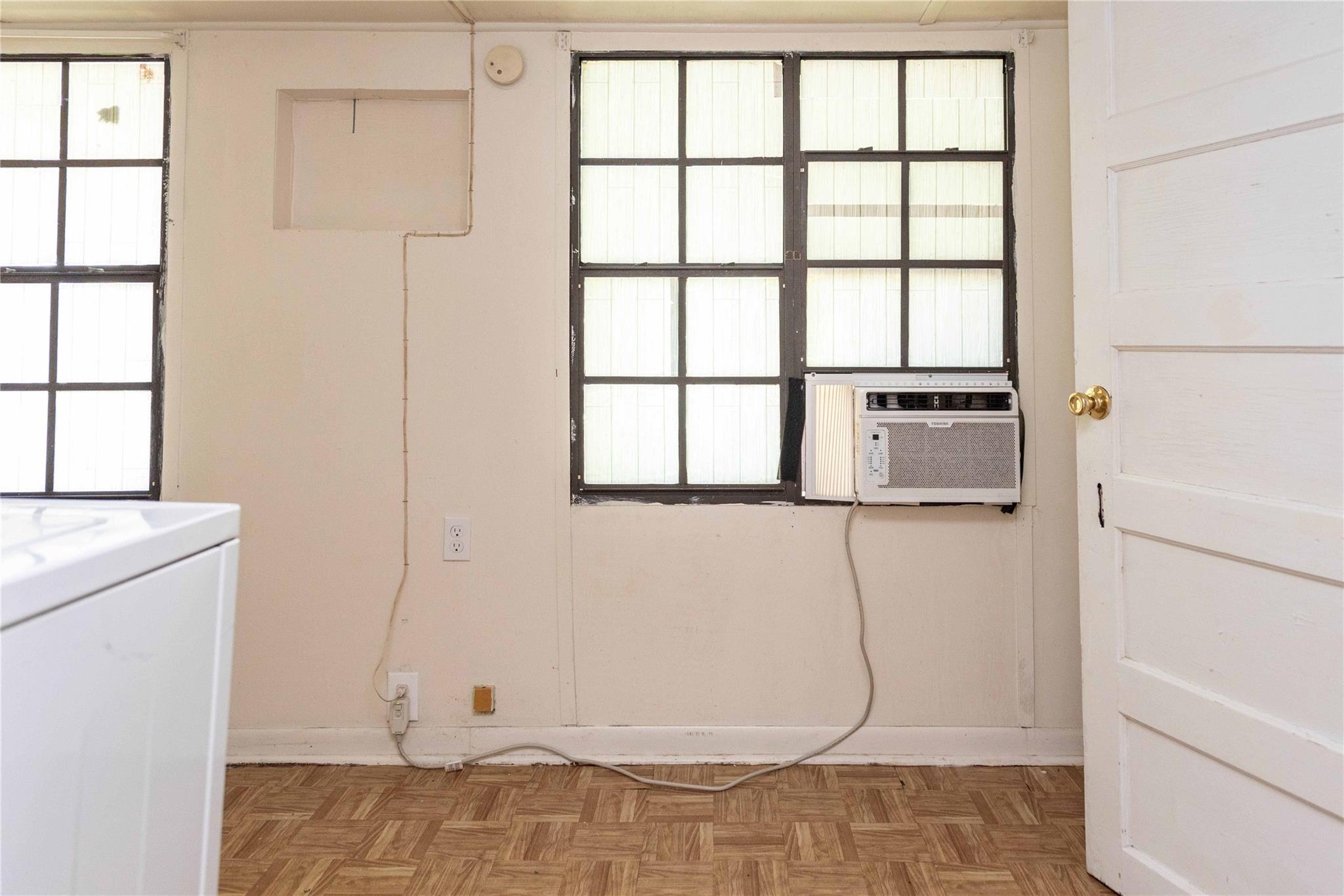 406 Lexington Rd # B, Elgin, TX 78621