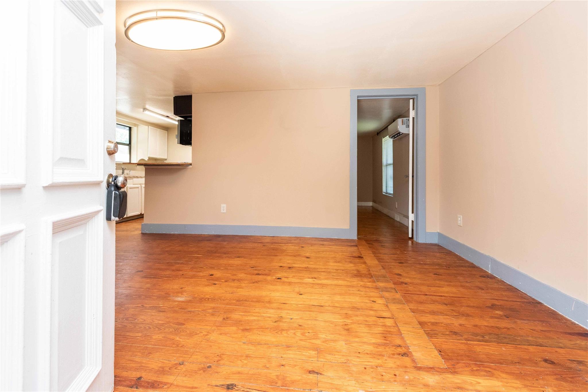 406 Lexington Rd # B, Elgin, TX 78621