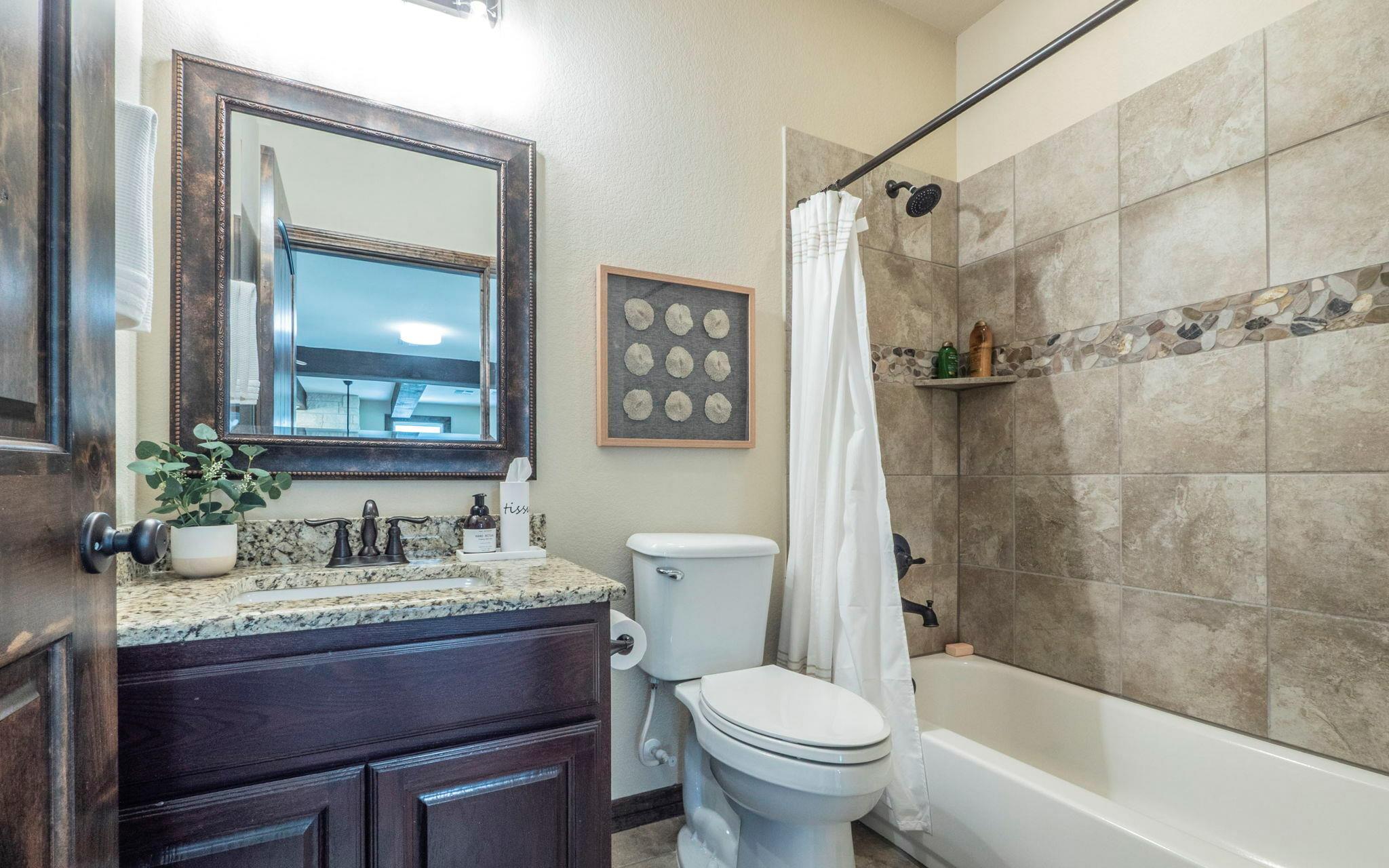 123 Vicinity Trl, Spicewood, TX 78669