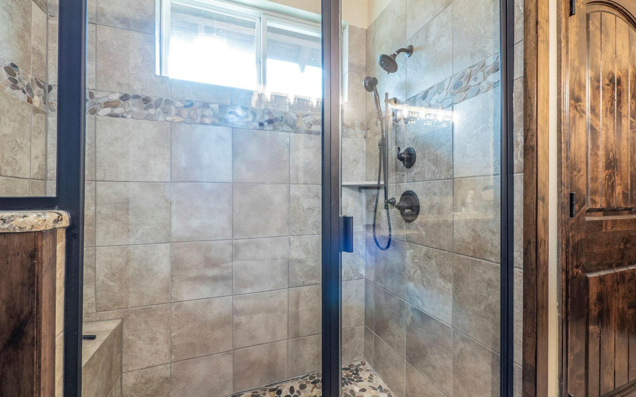 123 Vicinity Trl, Spicewood, TX 78669