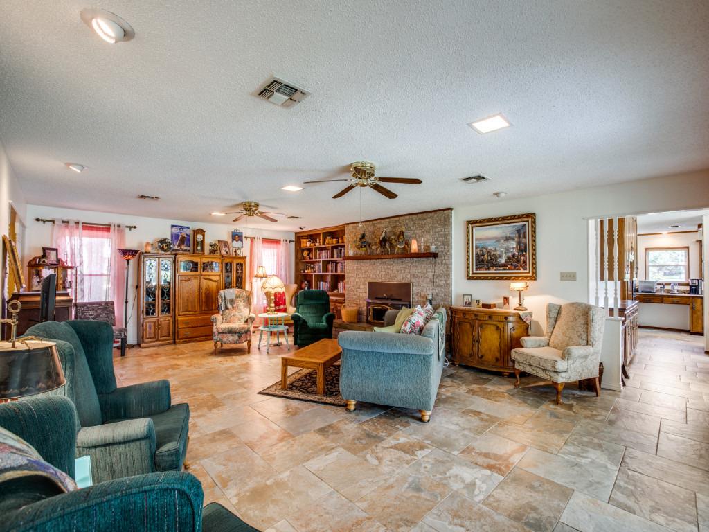 518 ELM Cir, Buchanan Dam, TX 78609