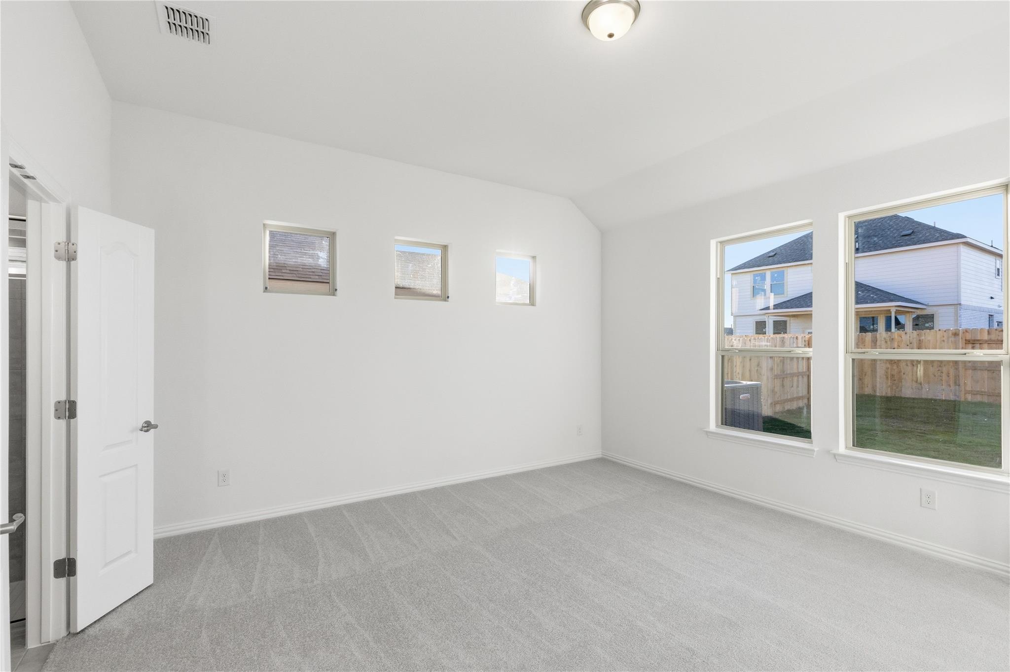 13804 Tucker Hedge Pass, Elgin, TX 78621