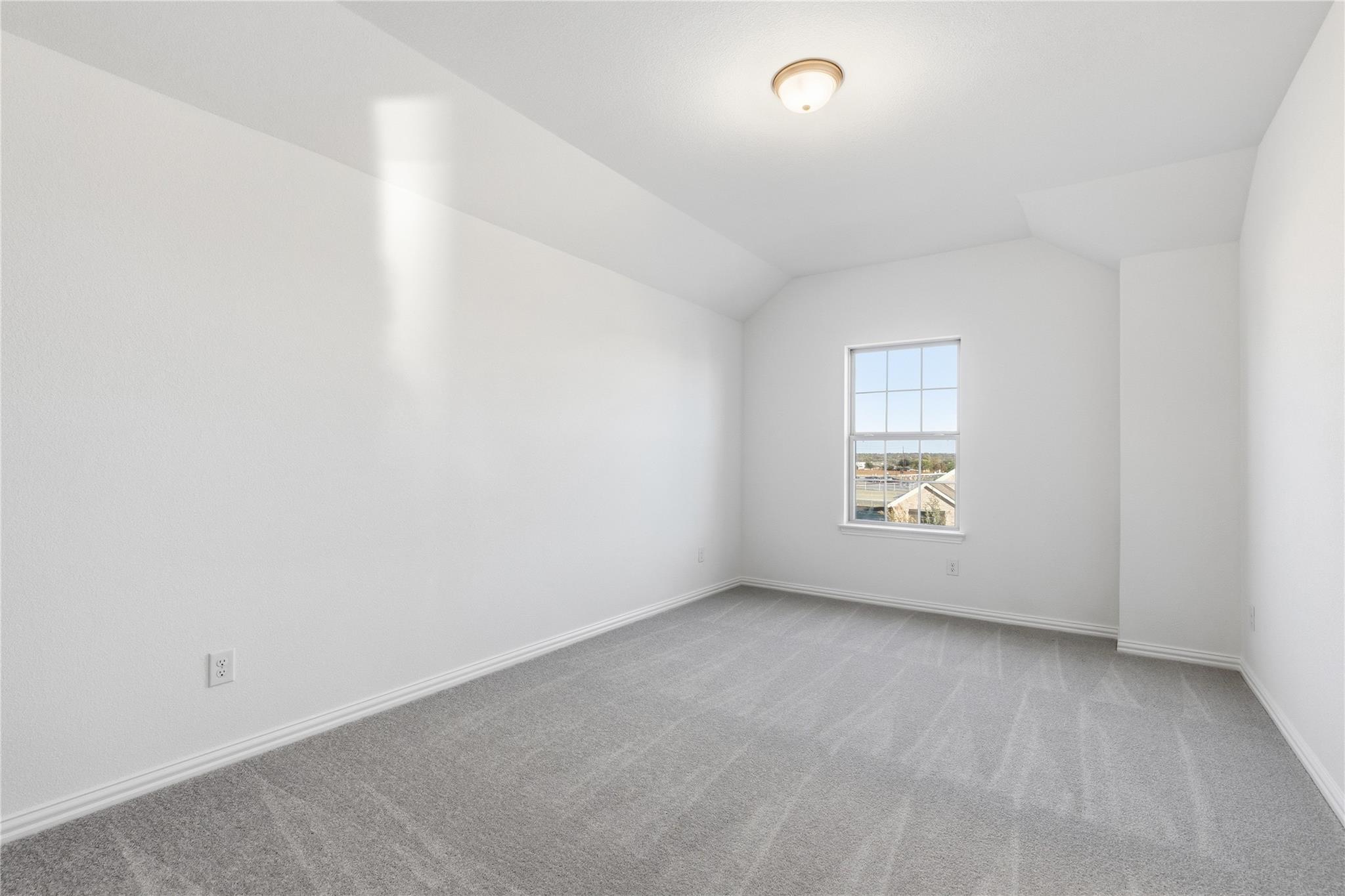 13804 Tucker Hedge Pass, Elgin, TX 78621