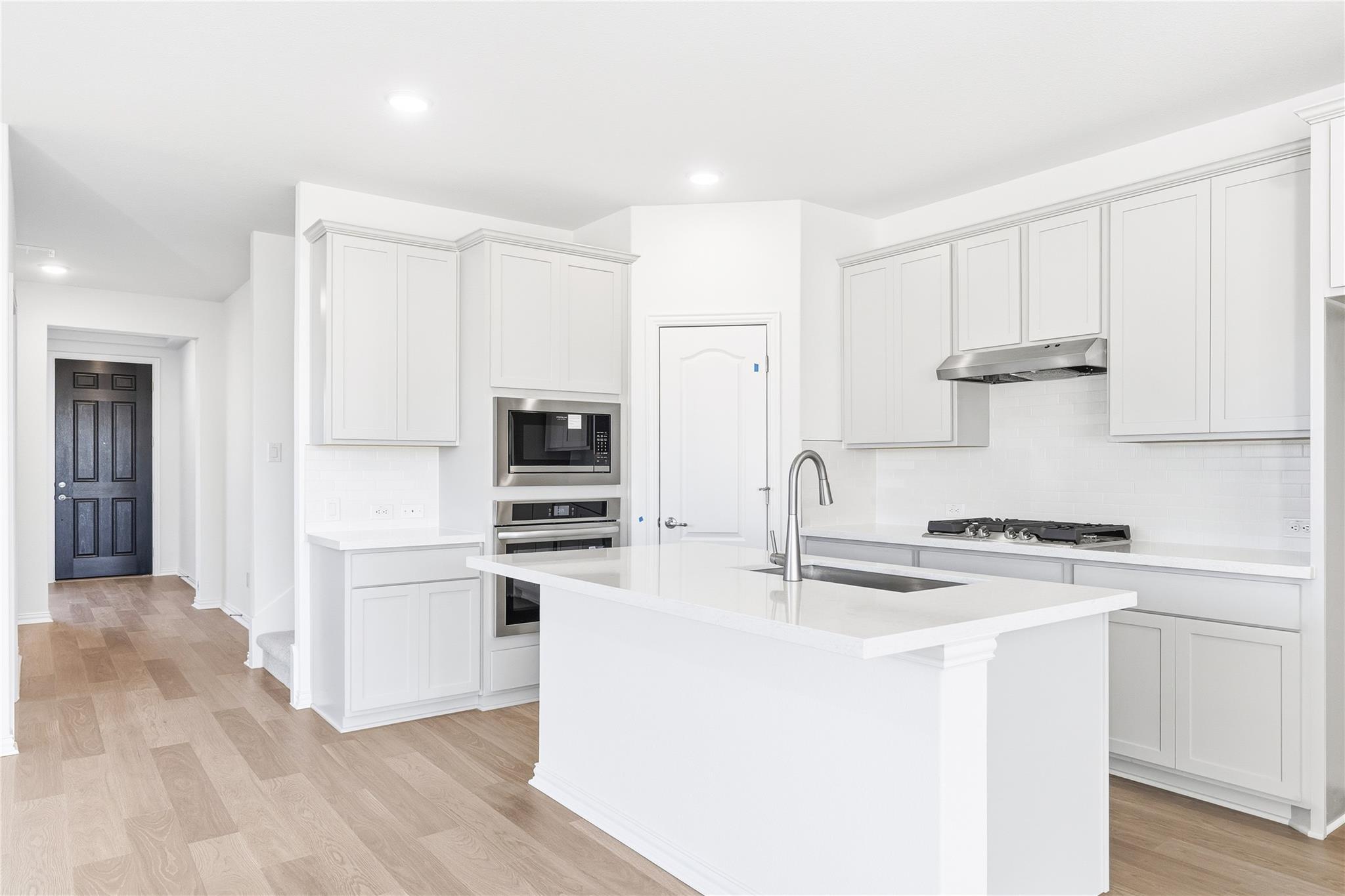 13804 Tucker Hedge Pass, Elgin, TX 78621