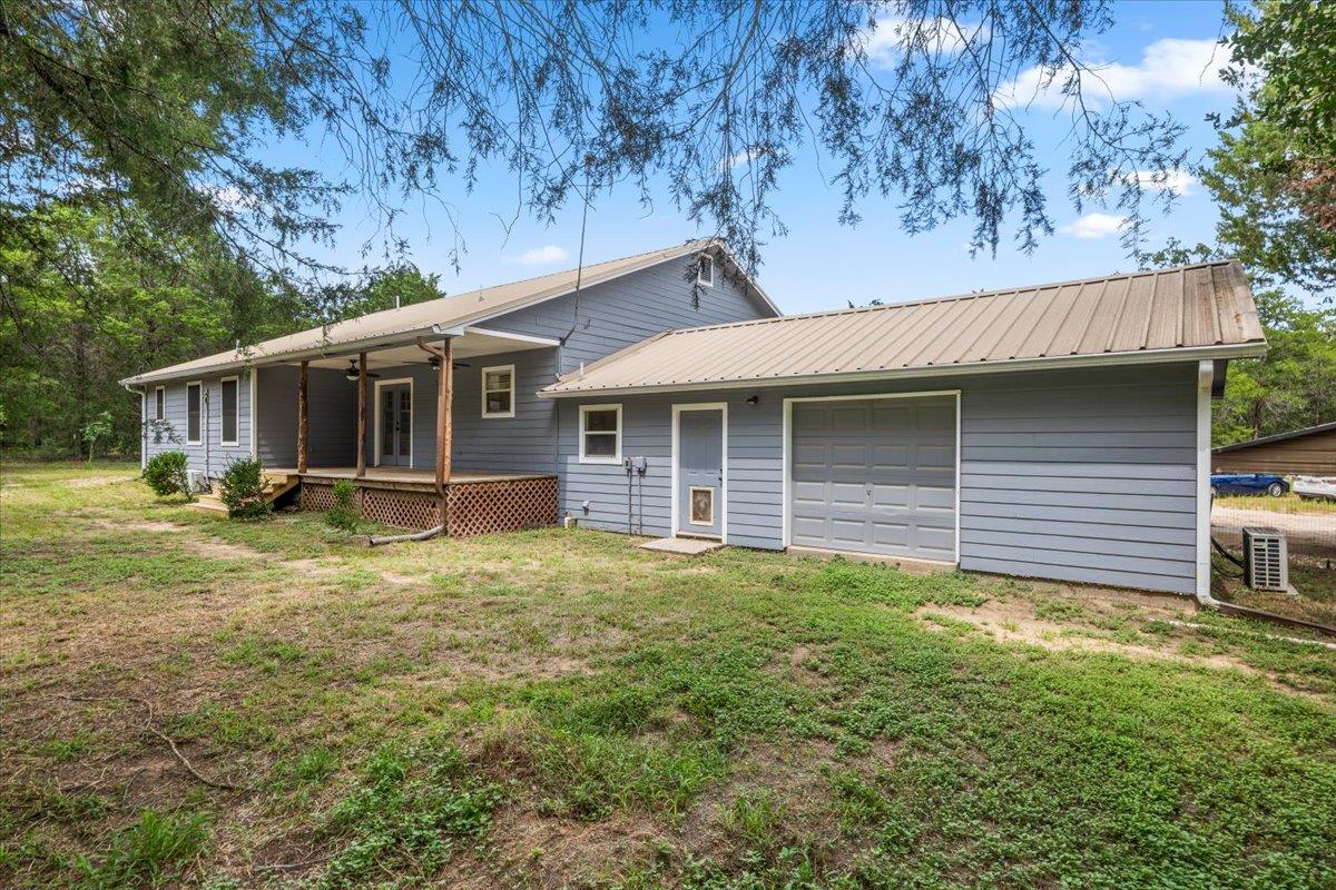596 Herron Trl, McDade, TX 78650