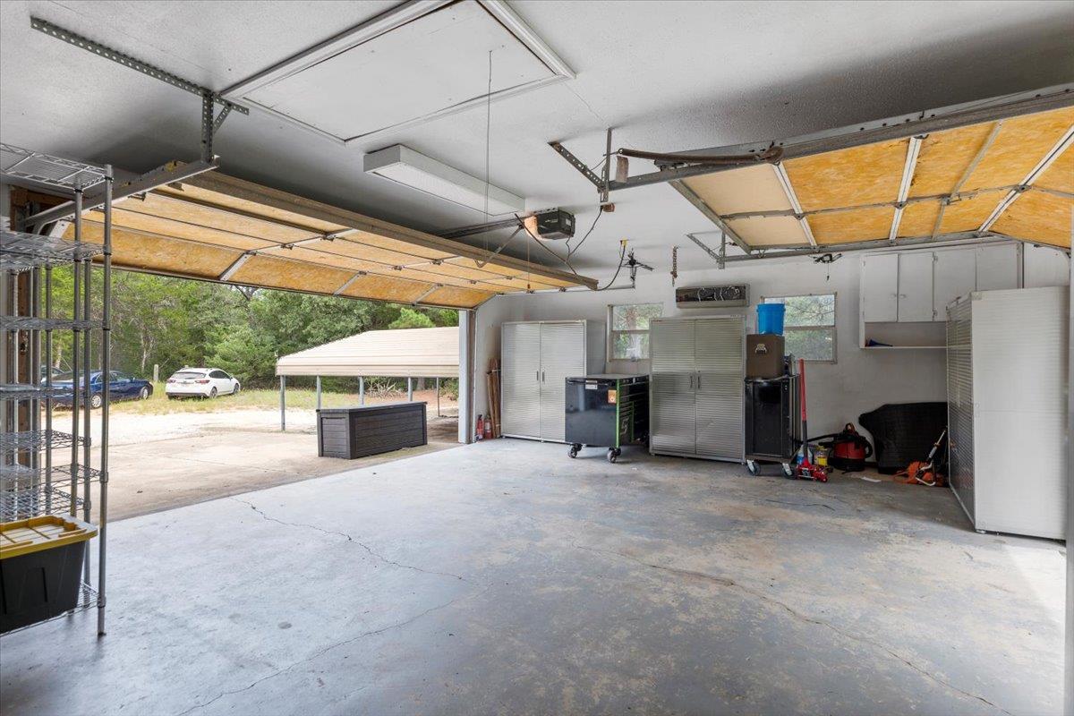 596 Herron Trl, McDade, TX 78650