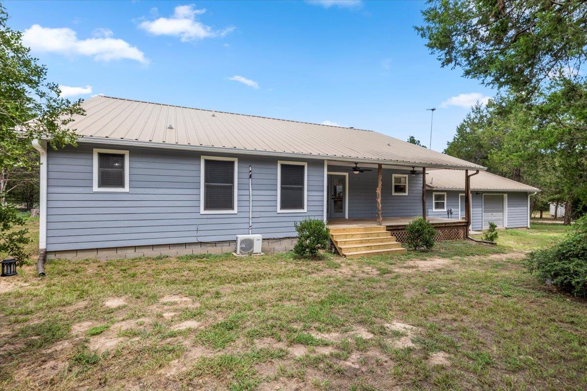 596 Herron Trl, McDade, TX 78650